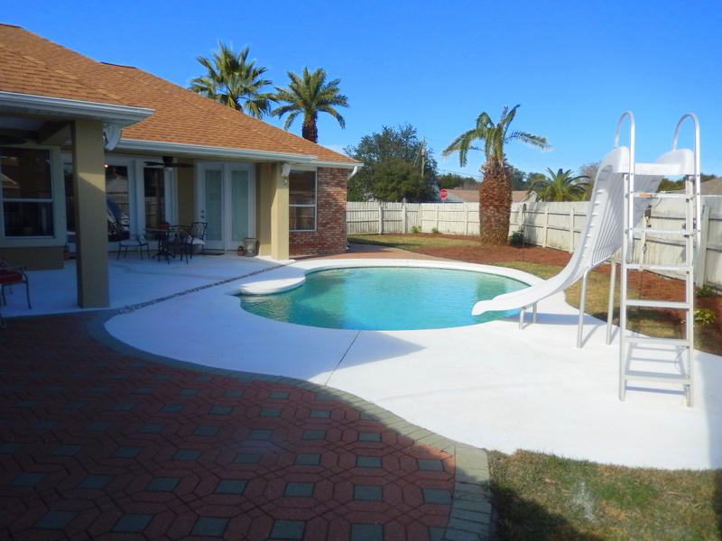 RIDGE WOOD MANOR - Residential