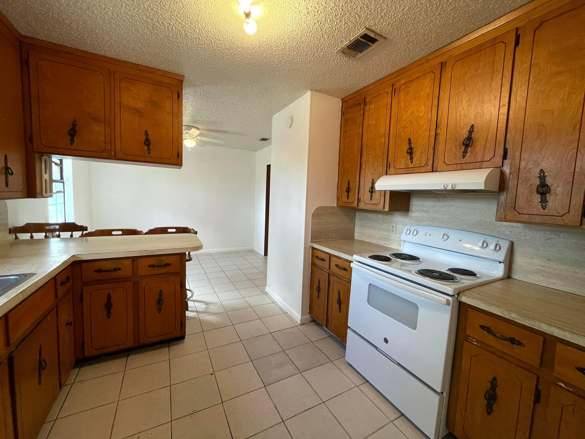 NORWOOD - Residential Lease