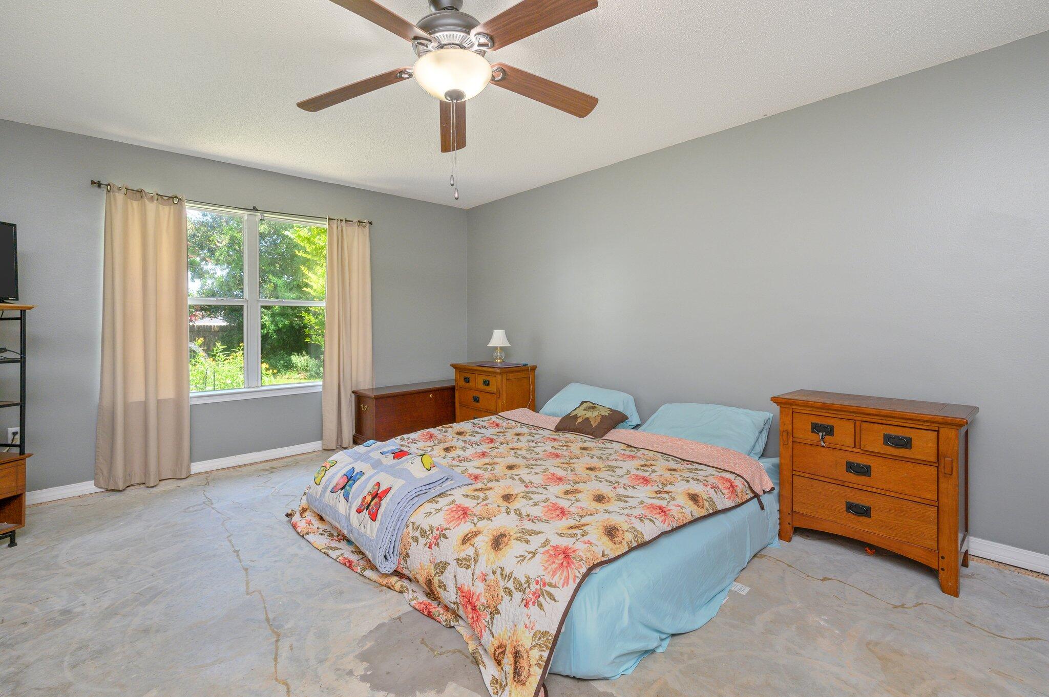 BROOKE ESTATES PH I - Residential