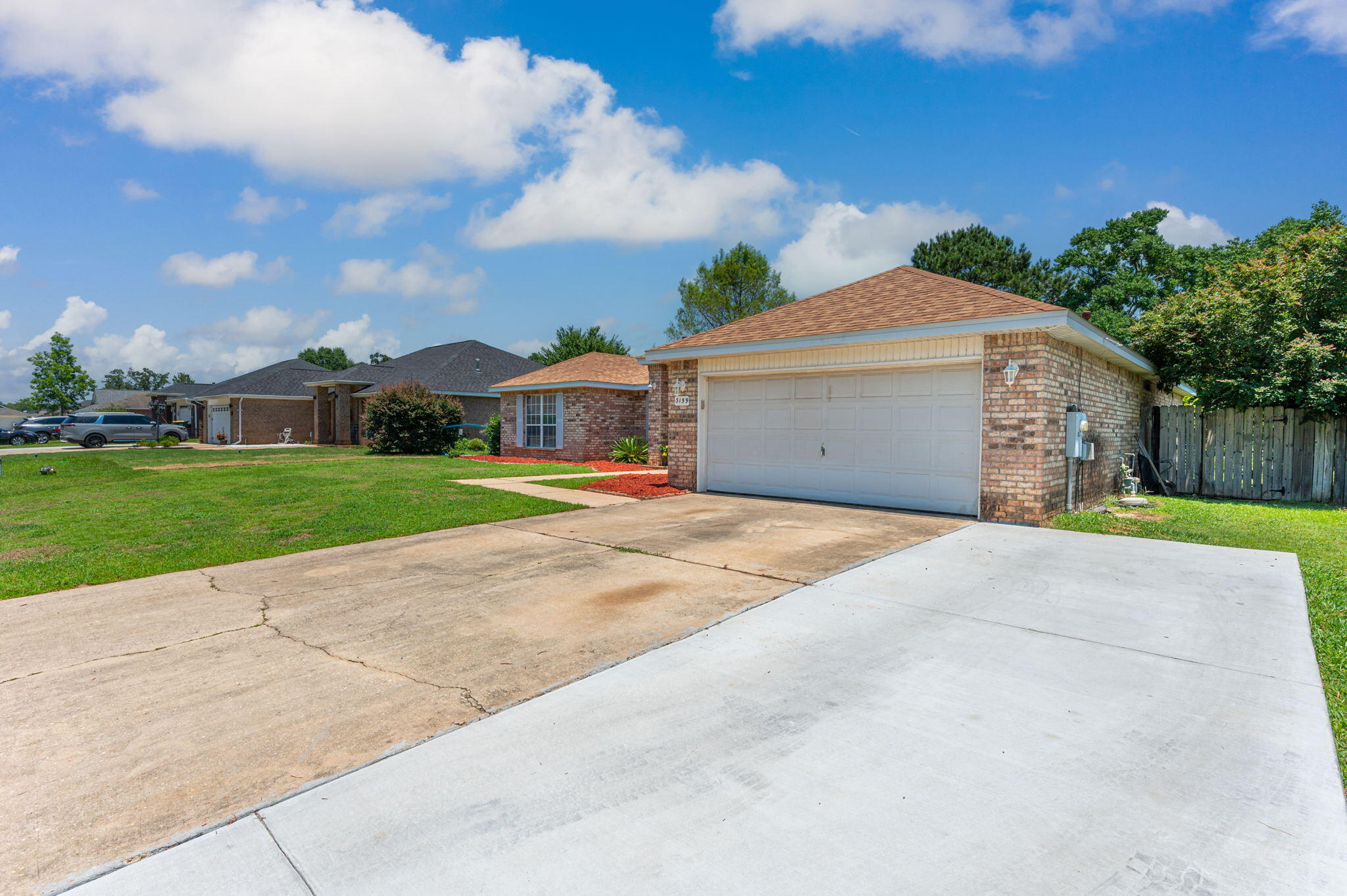 BROOKE ESTATES PH I - Residential