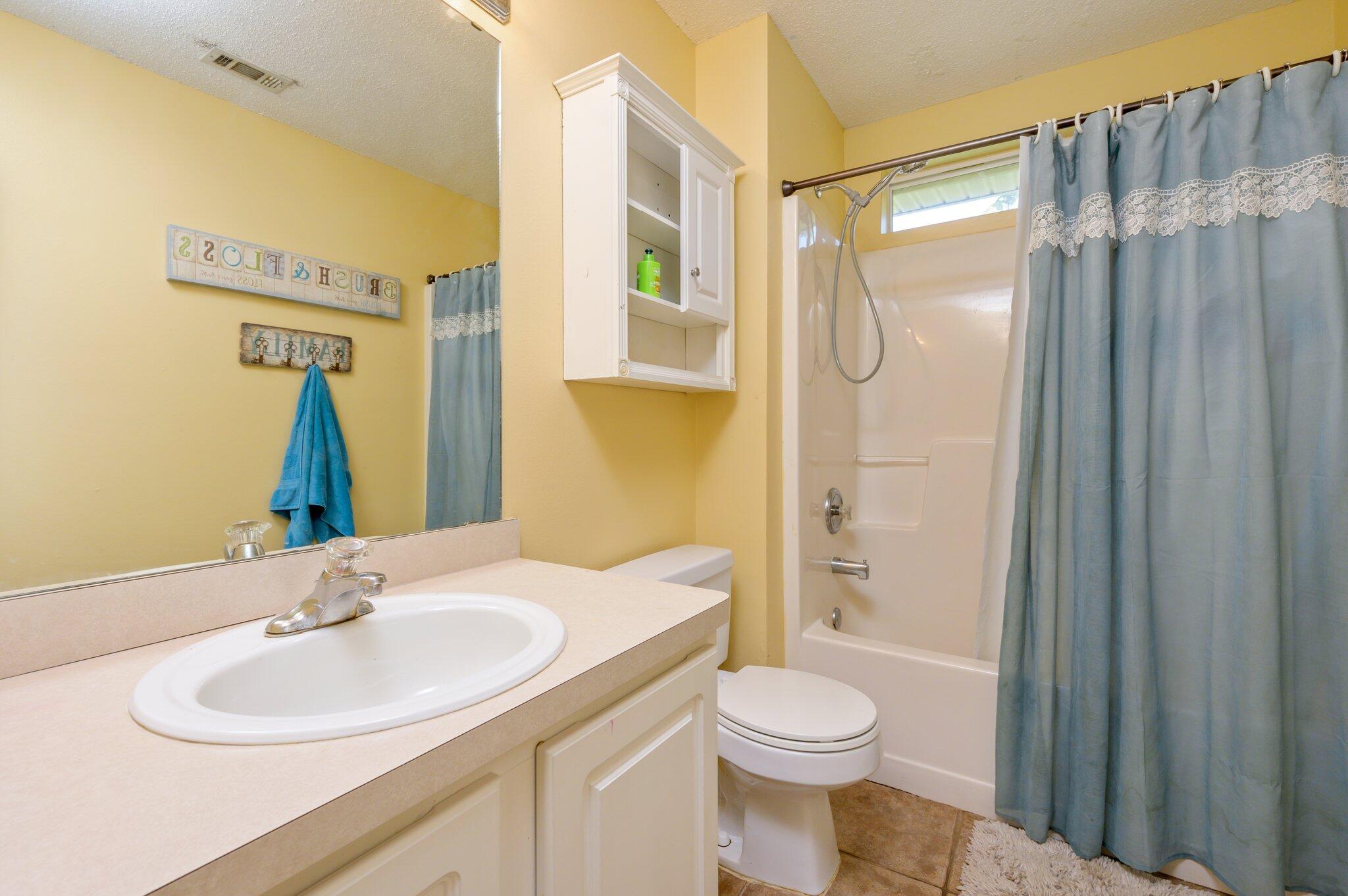 BROOKE ESTATES PH I - Residential