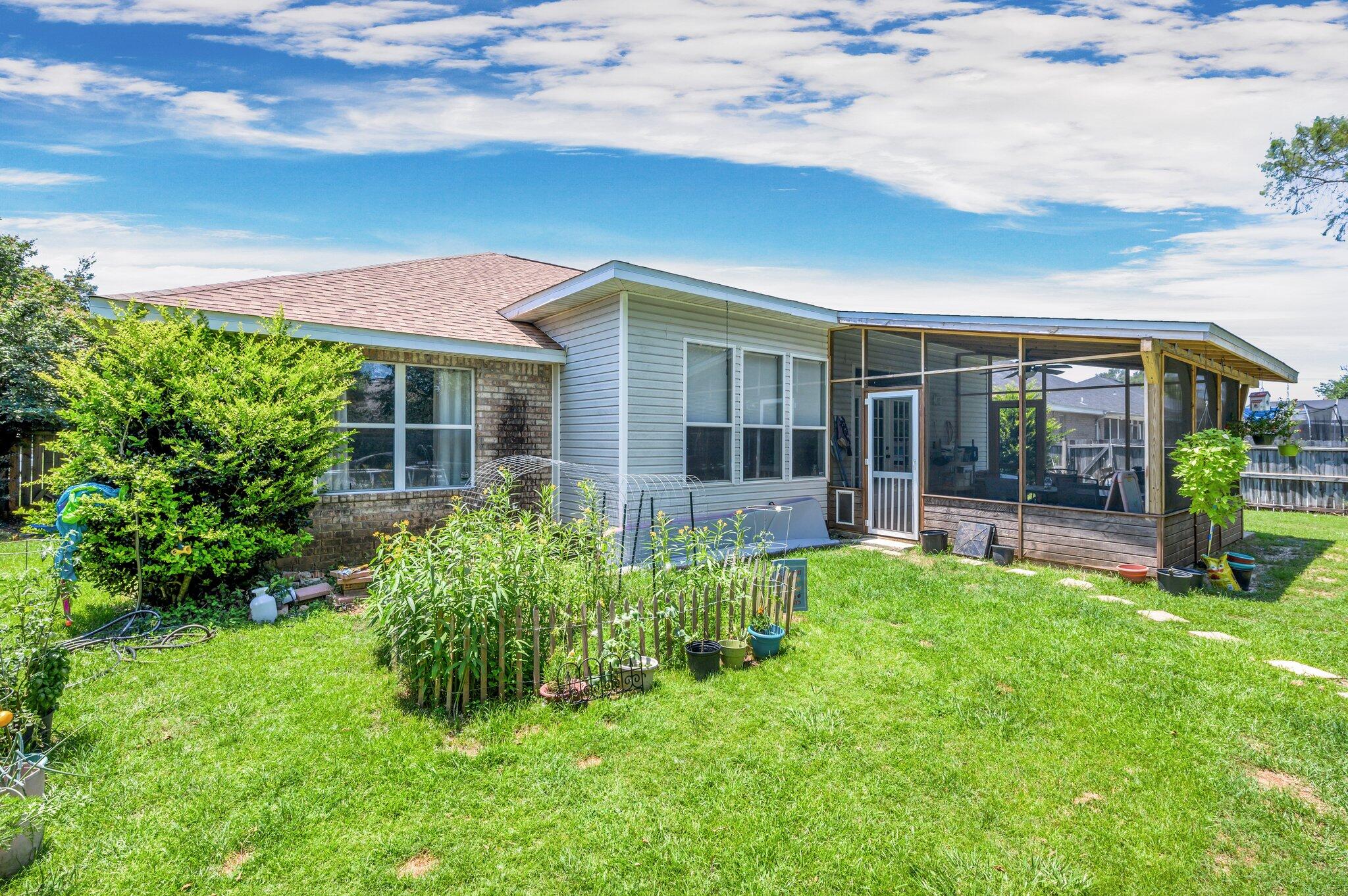 BROOKE ESTATES PH I - Residential