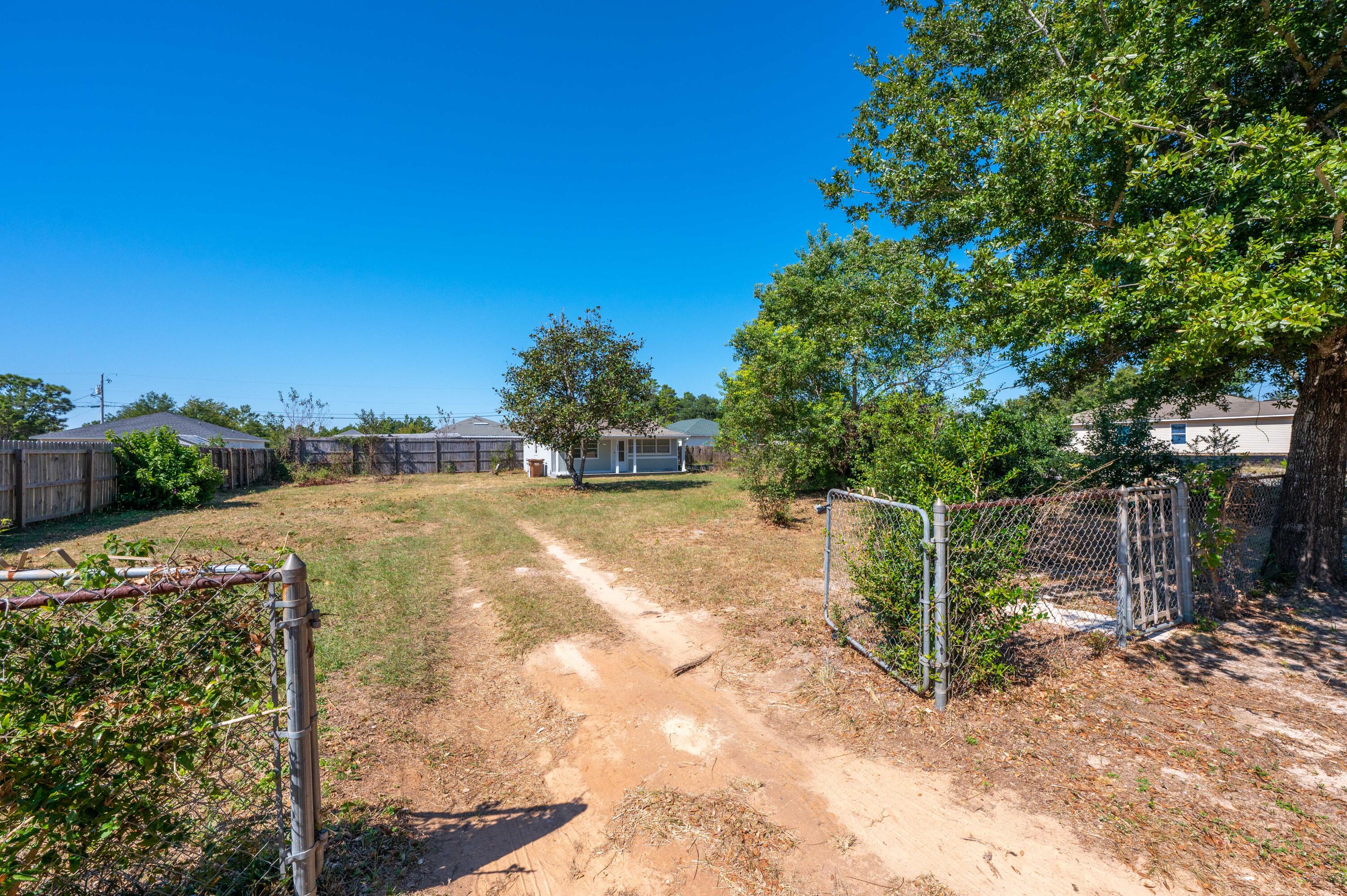 EAST BAY HEIGHTS - Residential