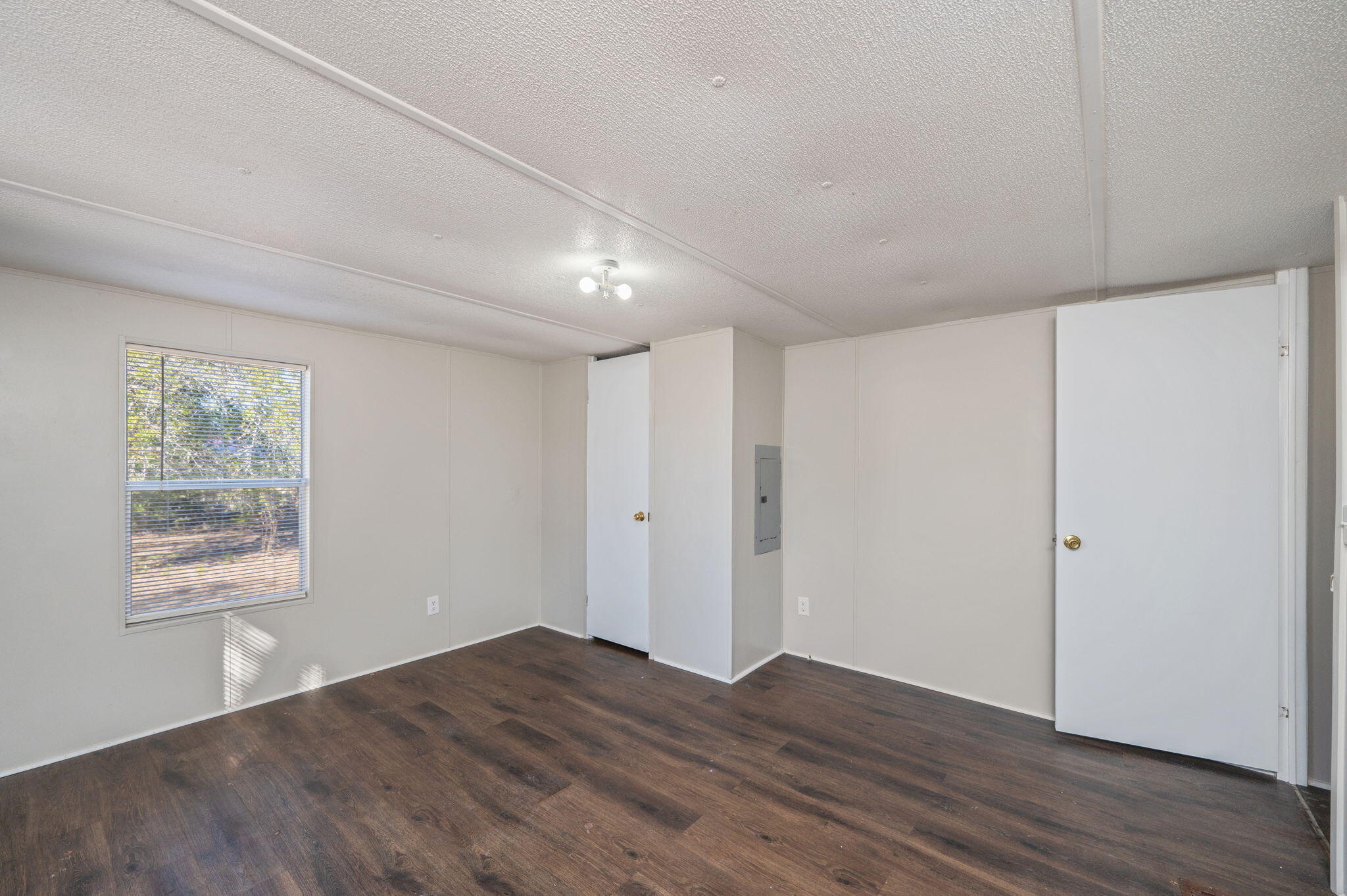 CRESTVIEW - Residential