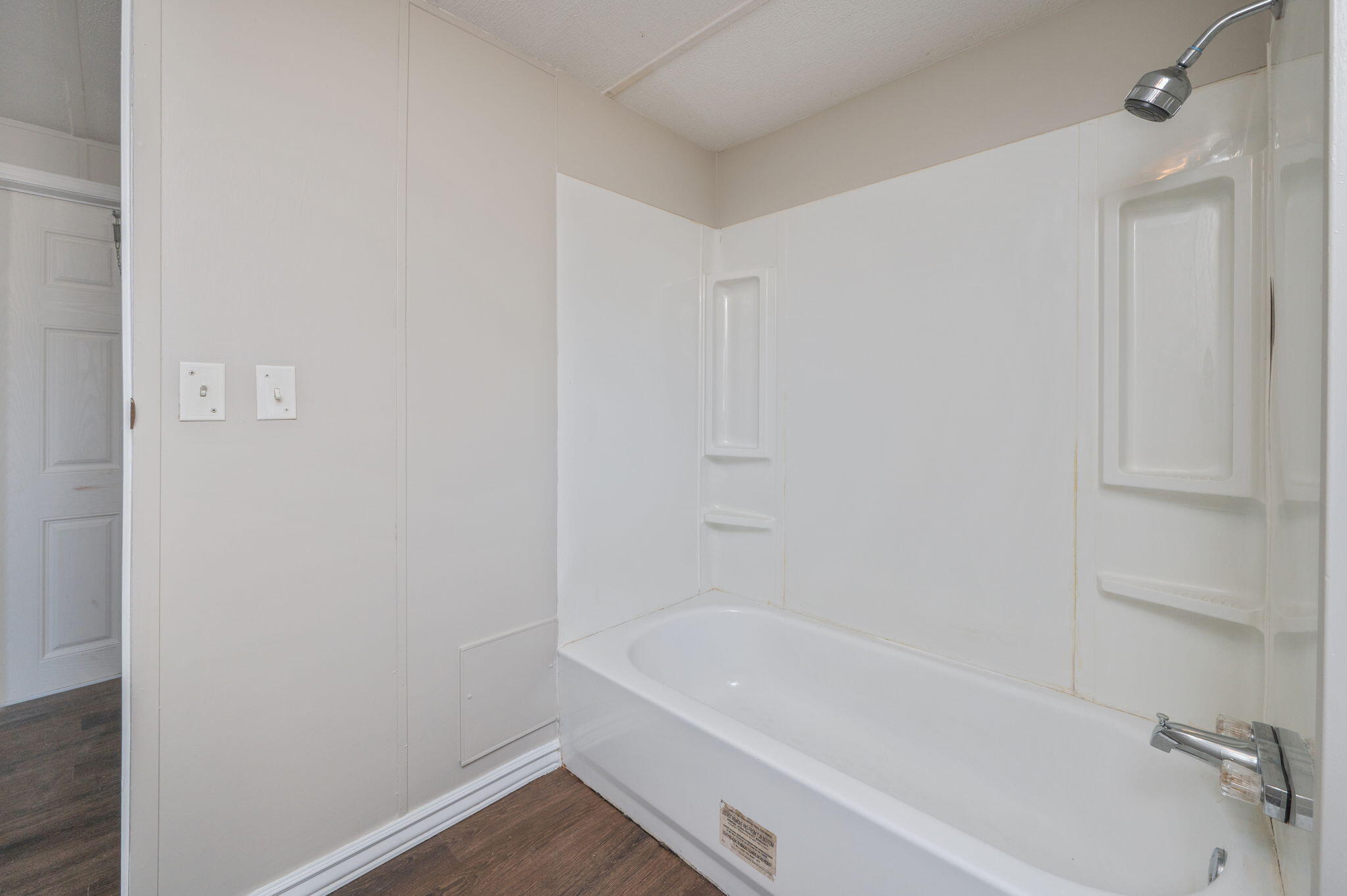 CRESTVIEW - Residential