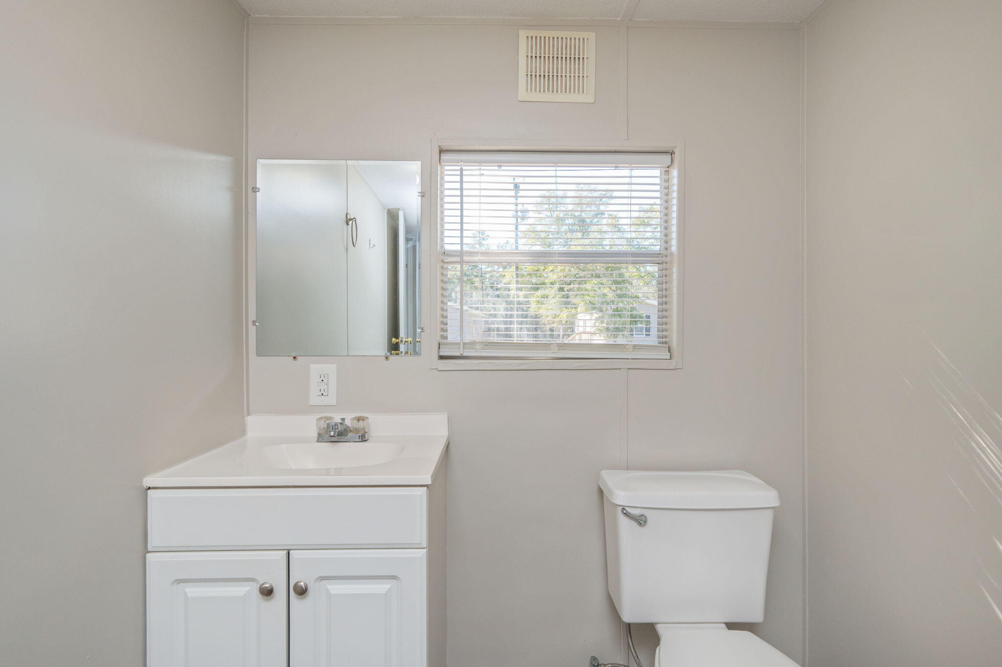 CRESTVIEW - Residential