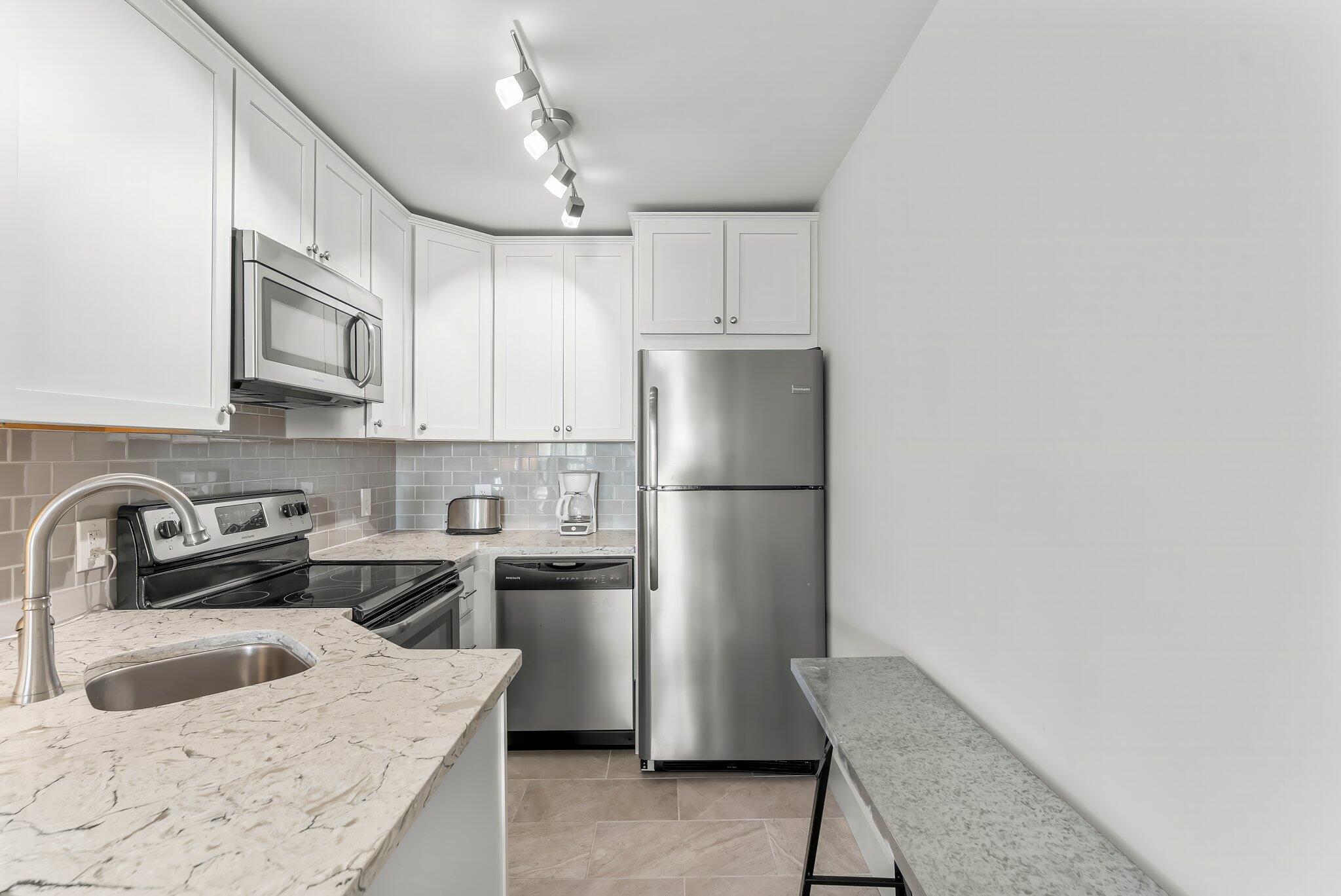 INLET SANDS CONDO - Residential