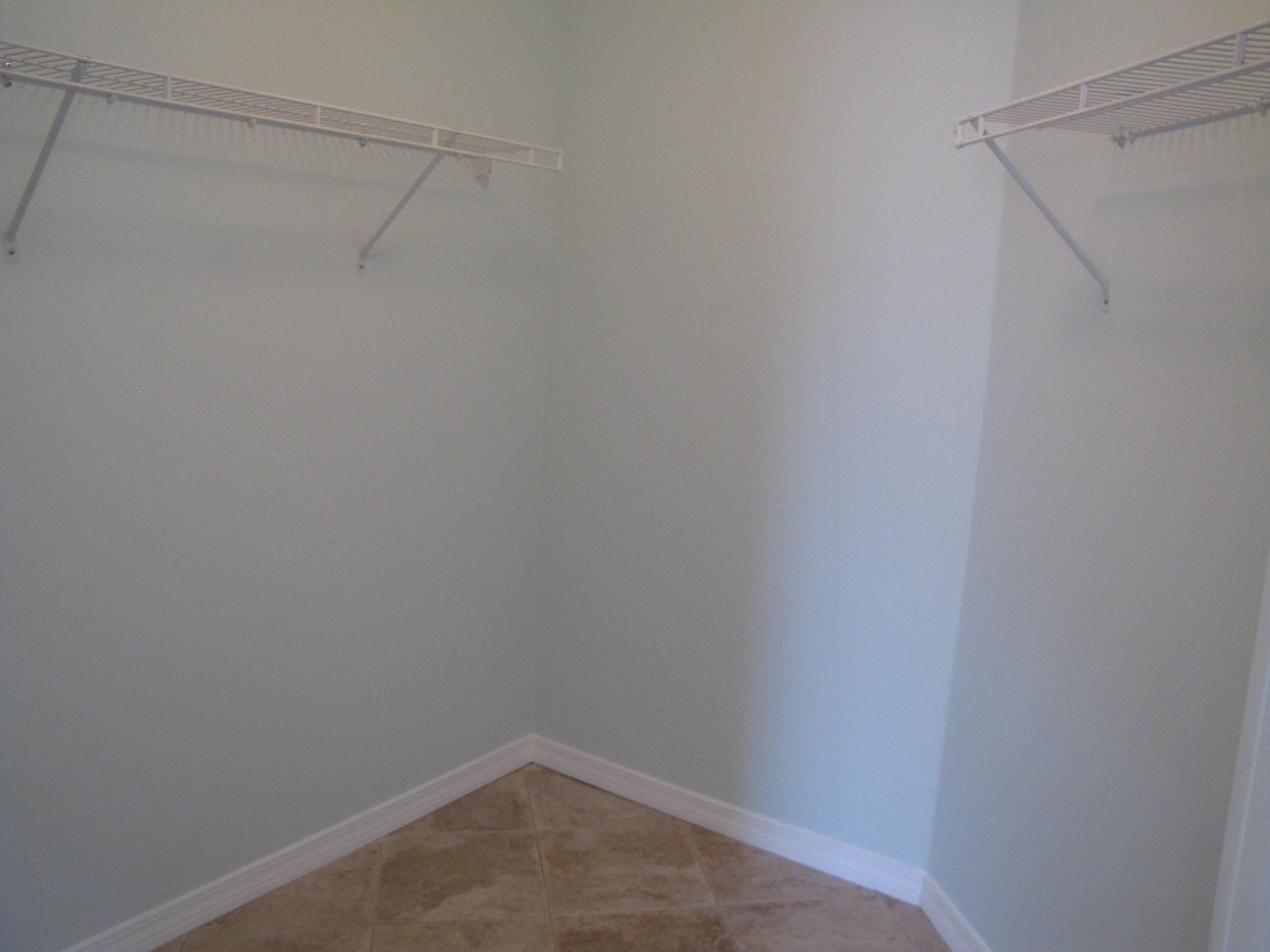 PARADISE RETREAT - Residential