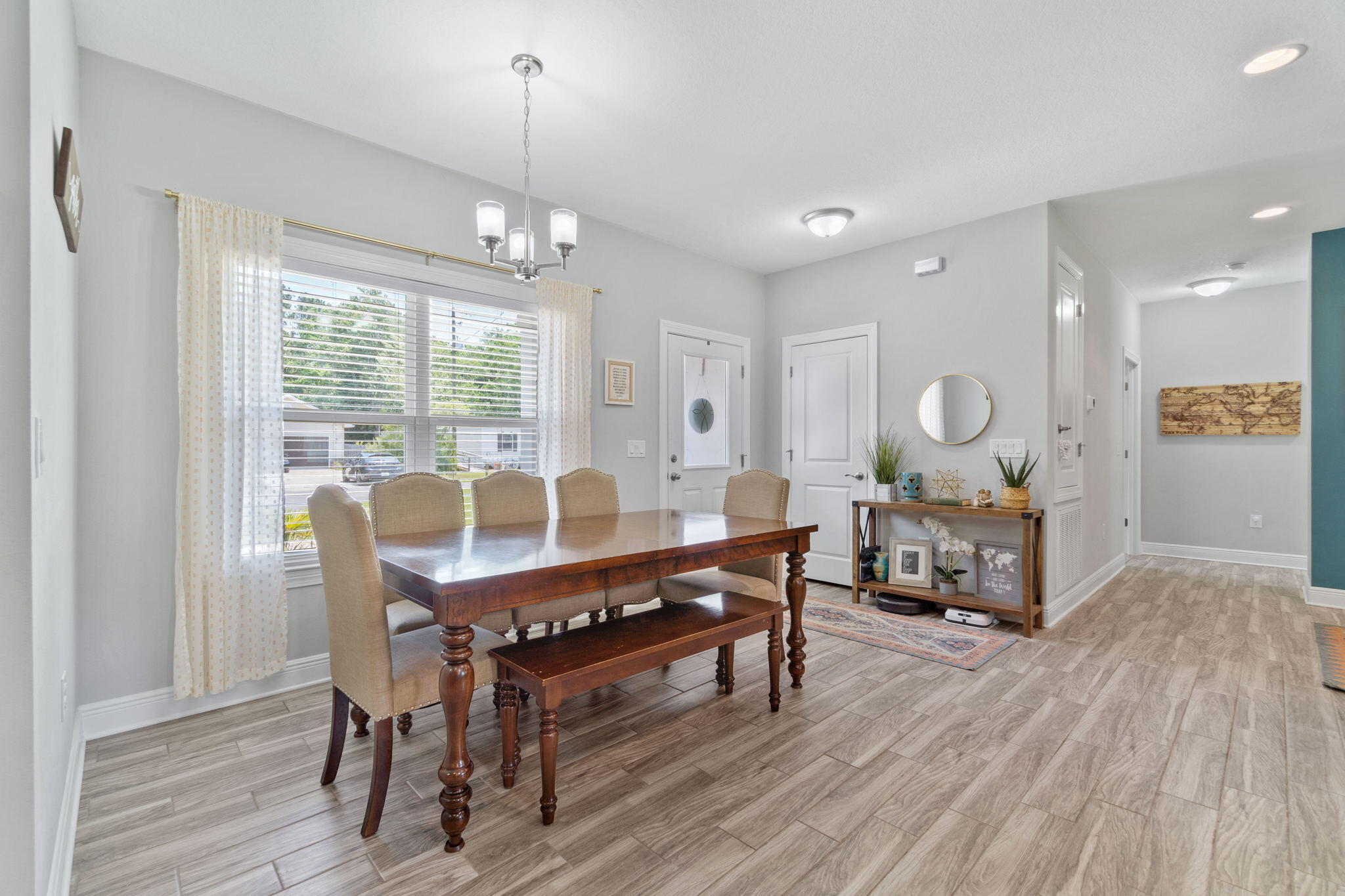 CRESCENT SHORES - Residential