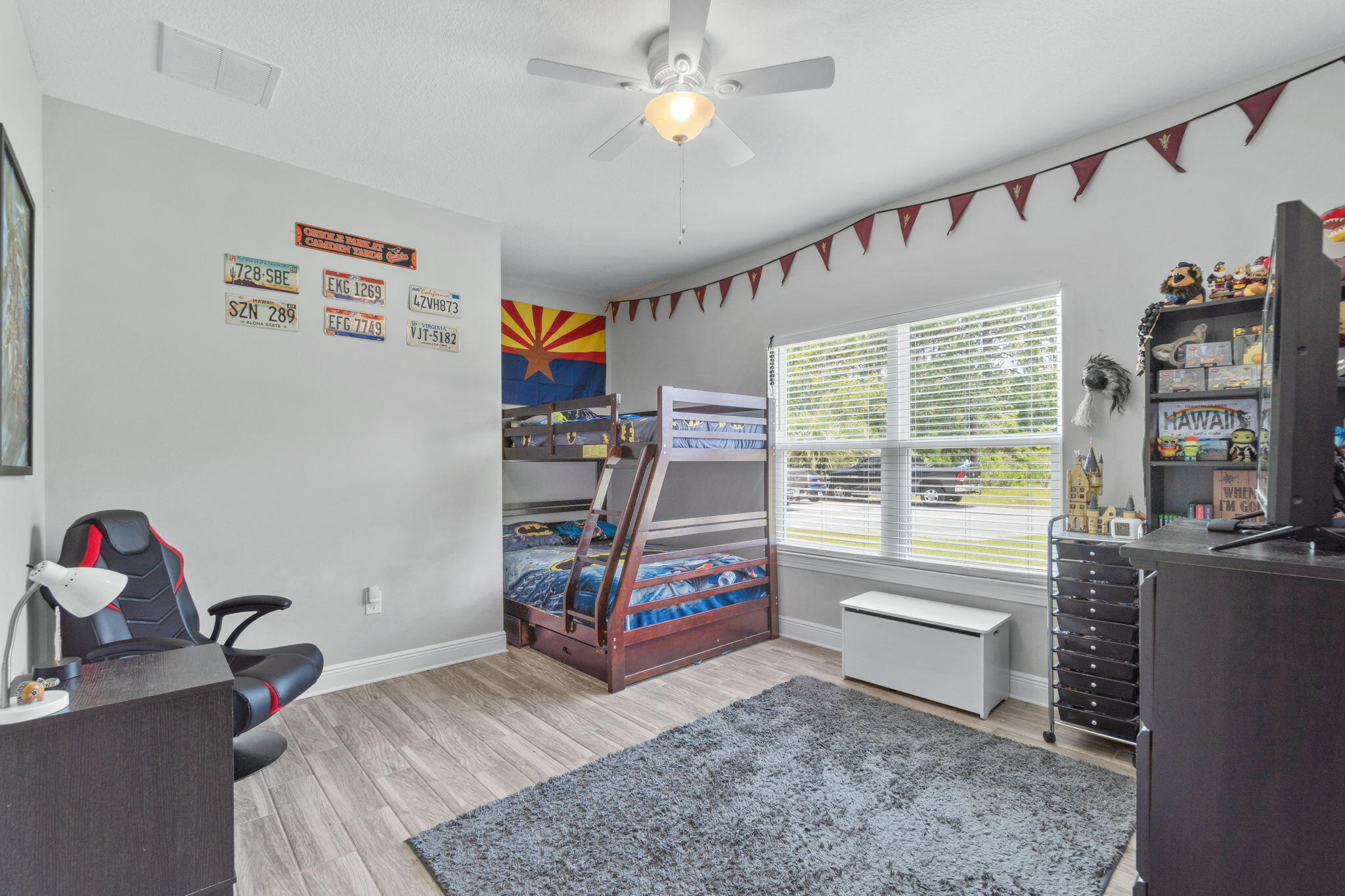 CRESCENT SHORES - Residential