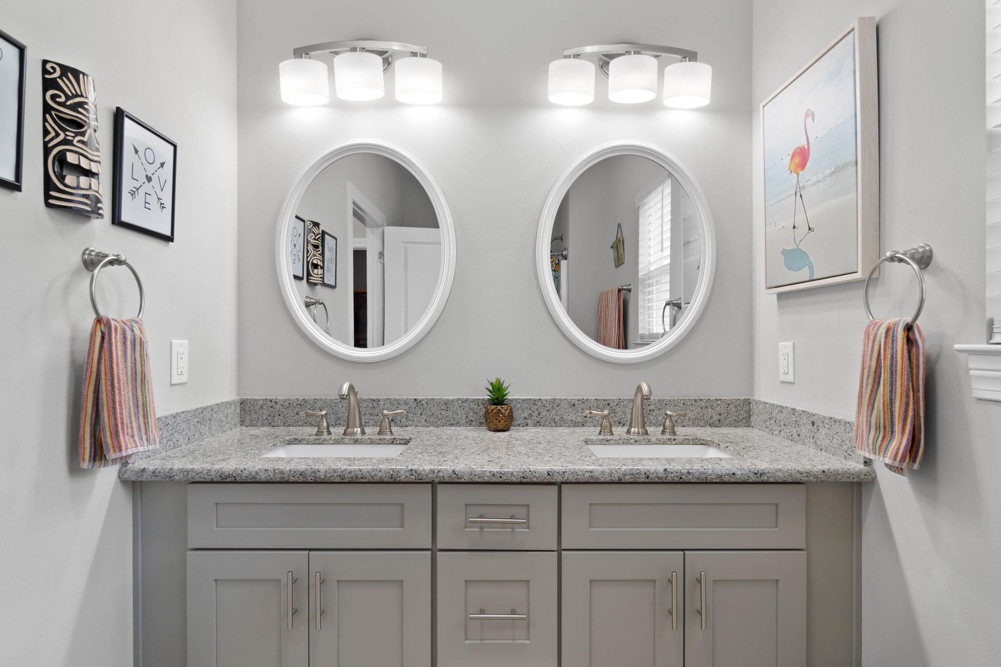 CRESCENT SHORES - Residential