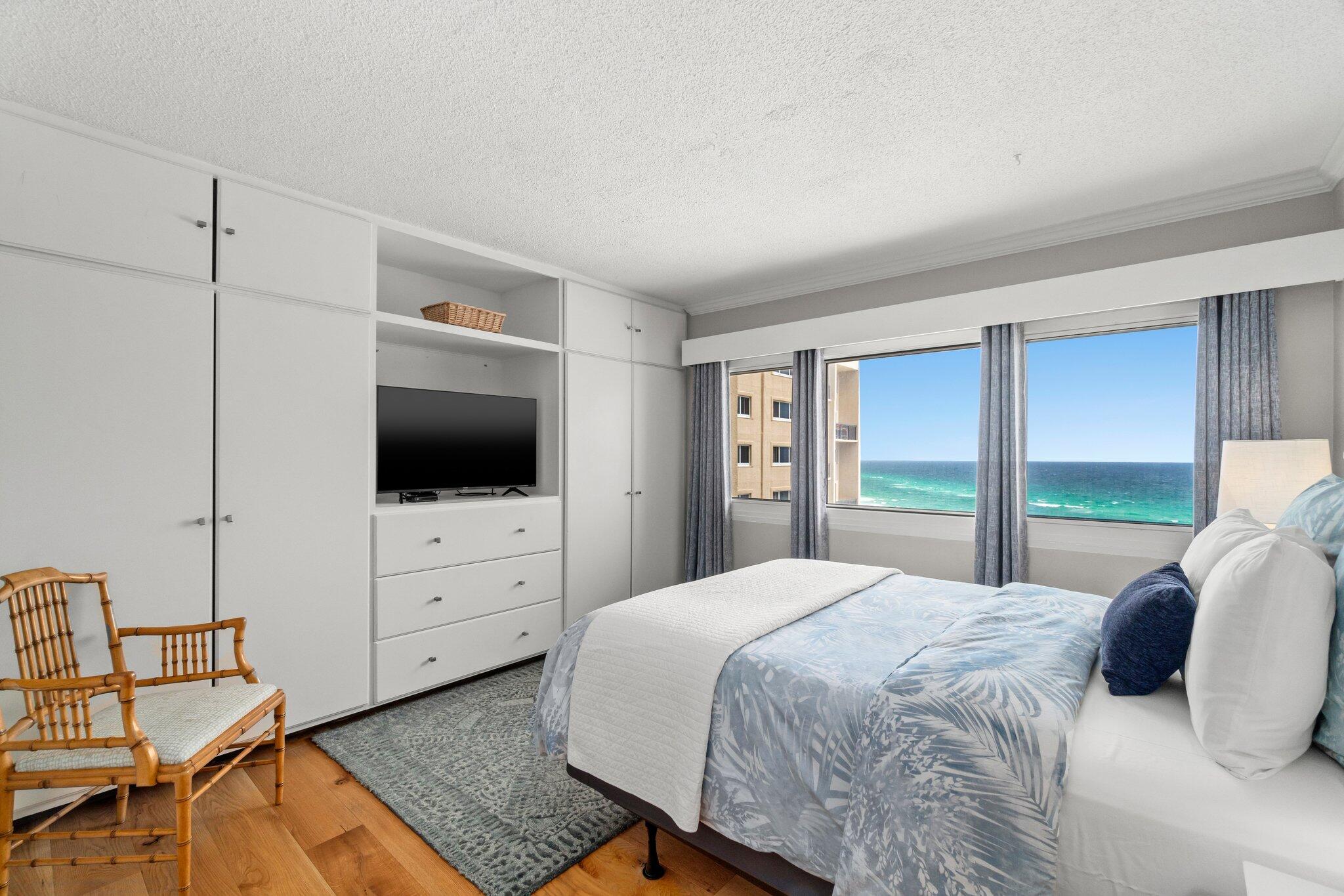 PINNACLE PORT - Residential