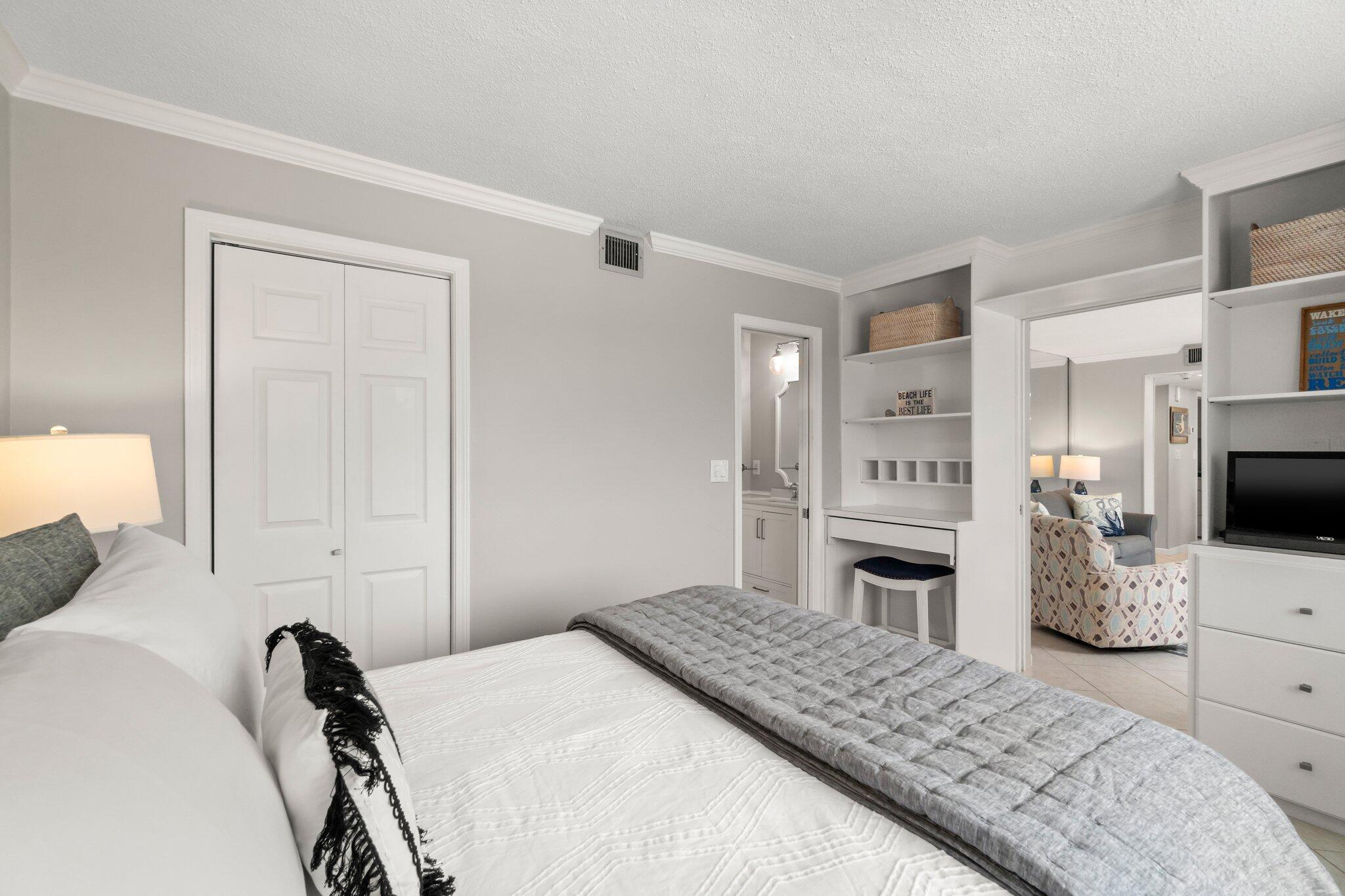 PINNACLE PORT - Residential