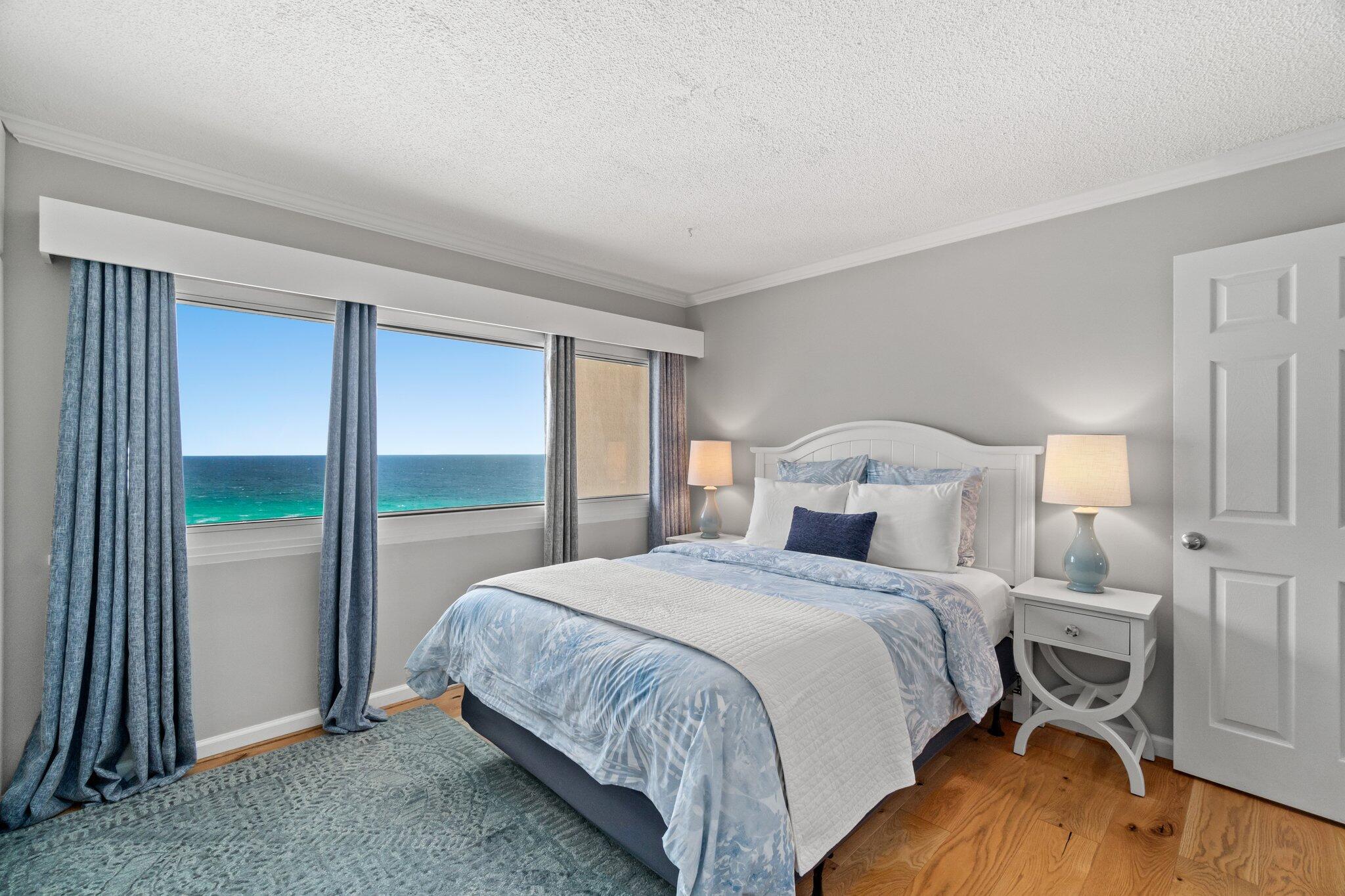 PINNACLE PORT - Residential