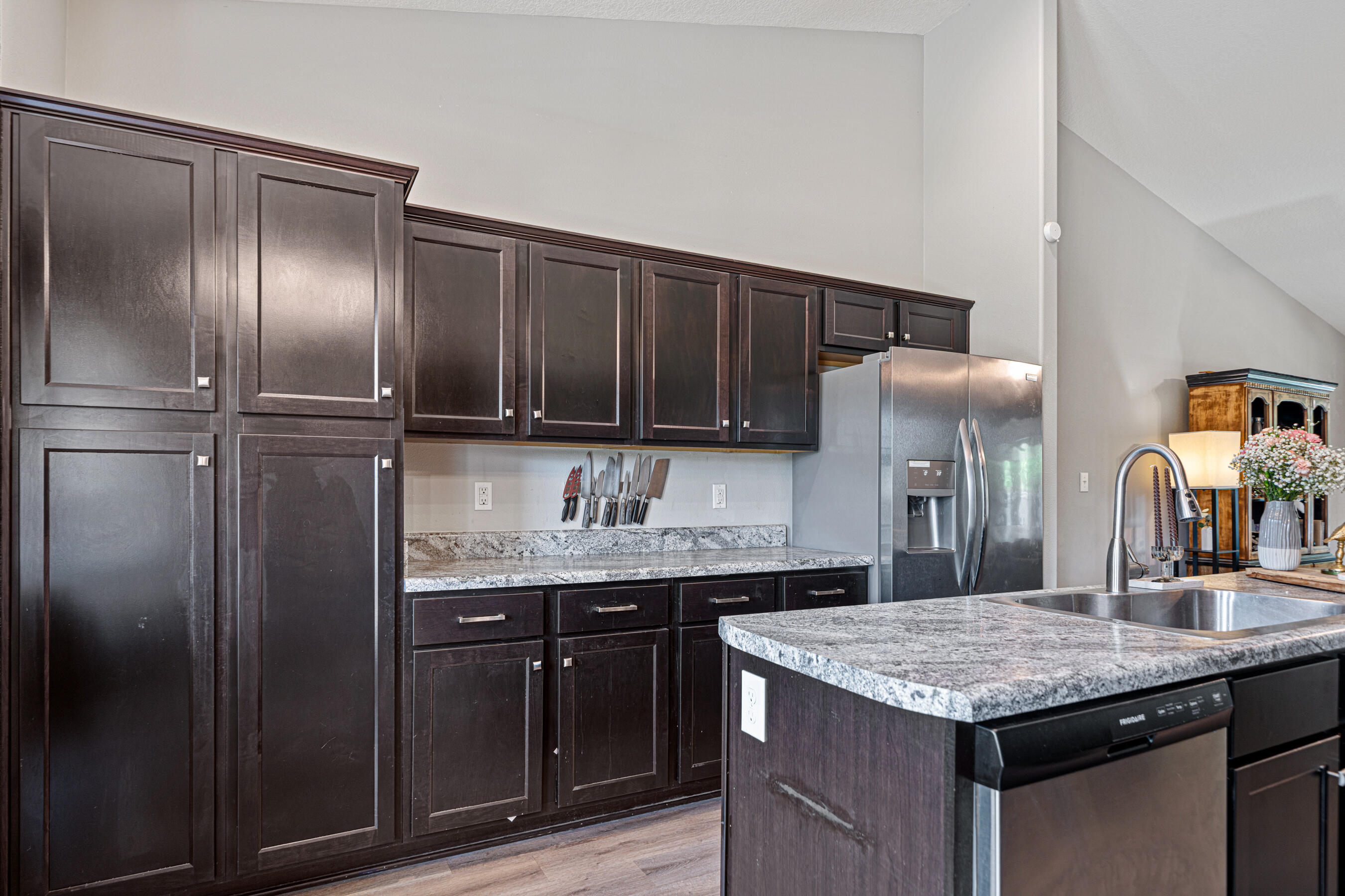 EAST BAY HEIGHTS - Residential