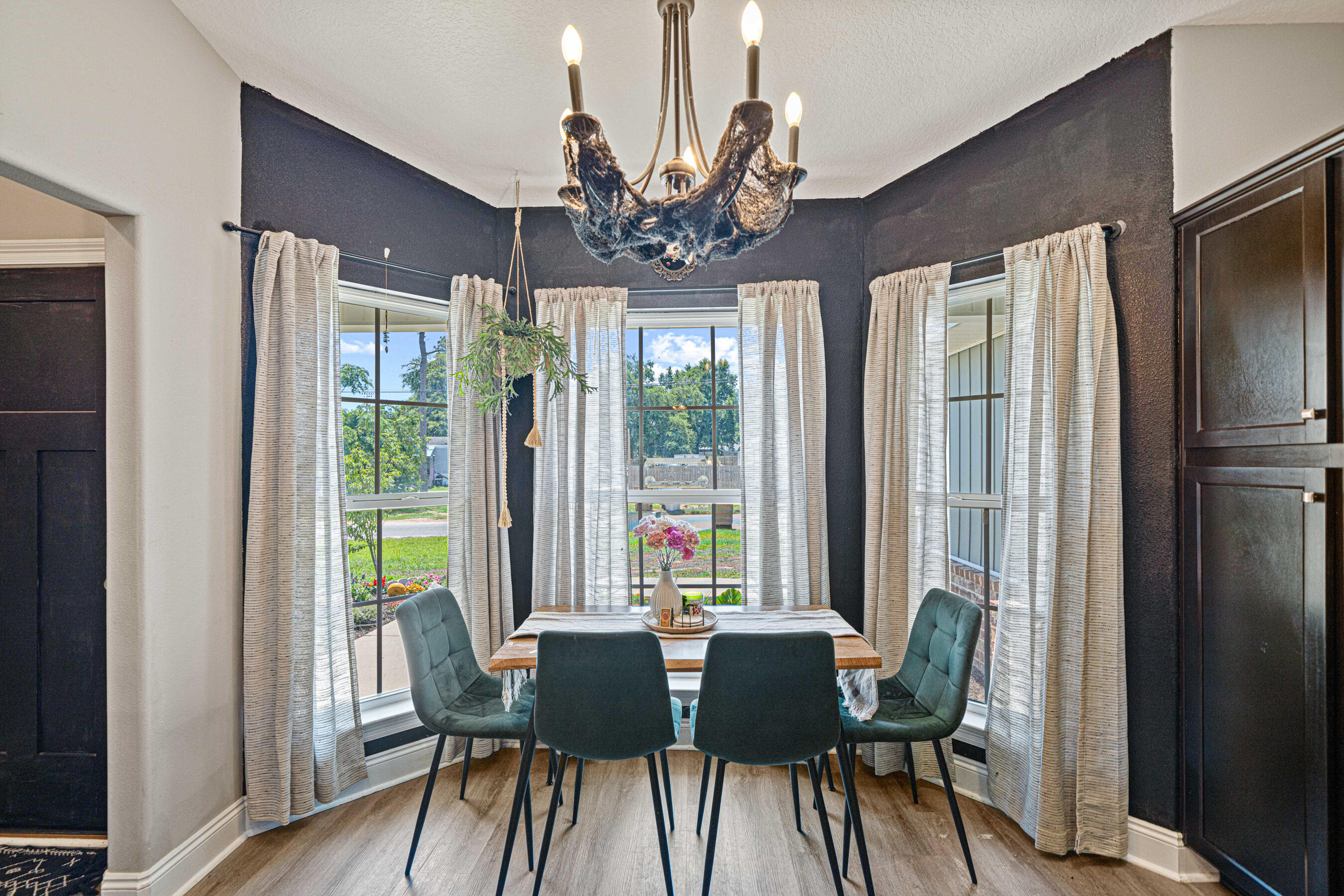 EAST BAY HEIGHTS - Residential