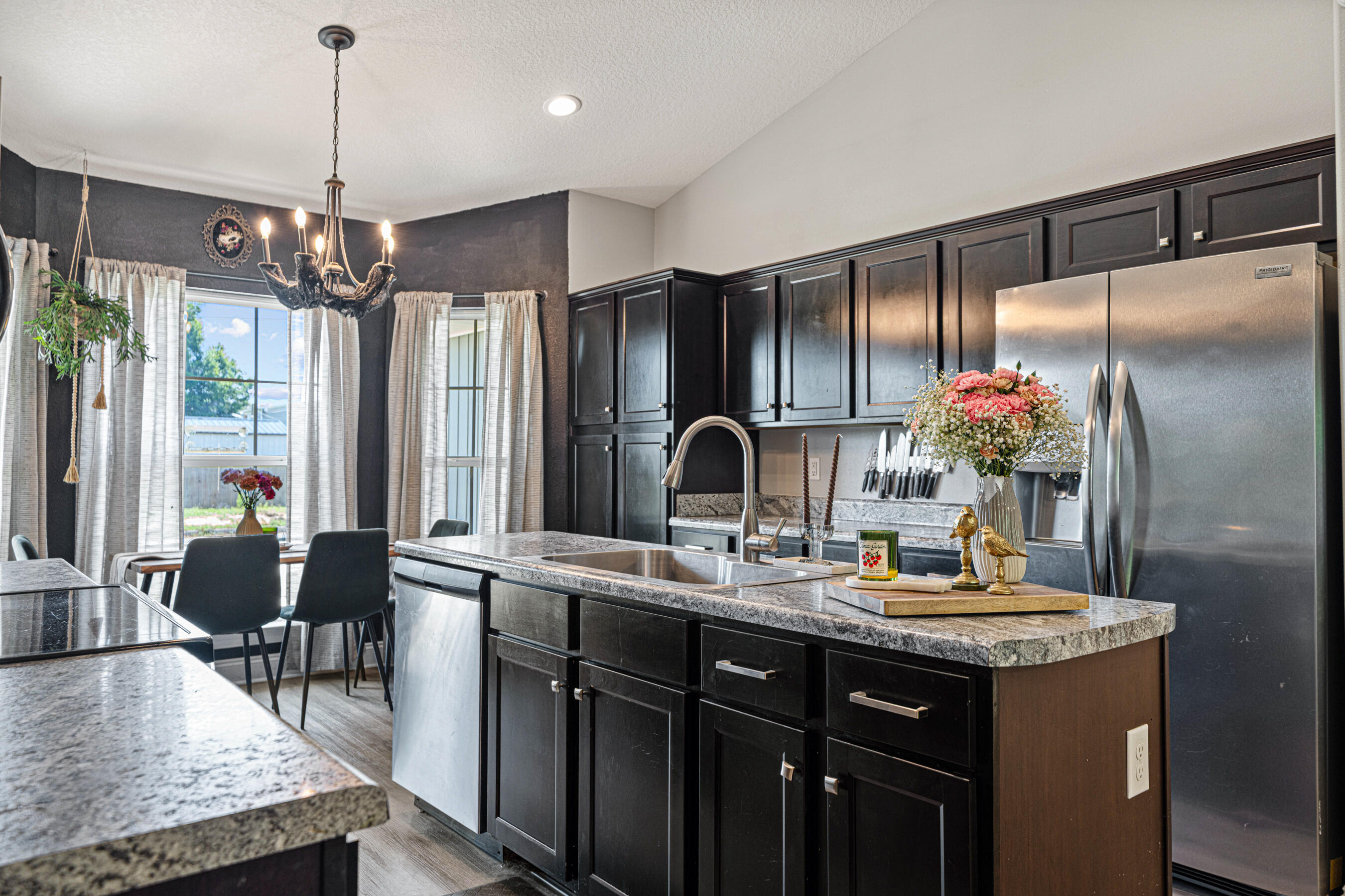 EAST BAY HEIGHTS - Residential