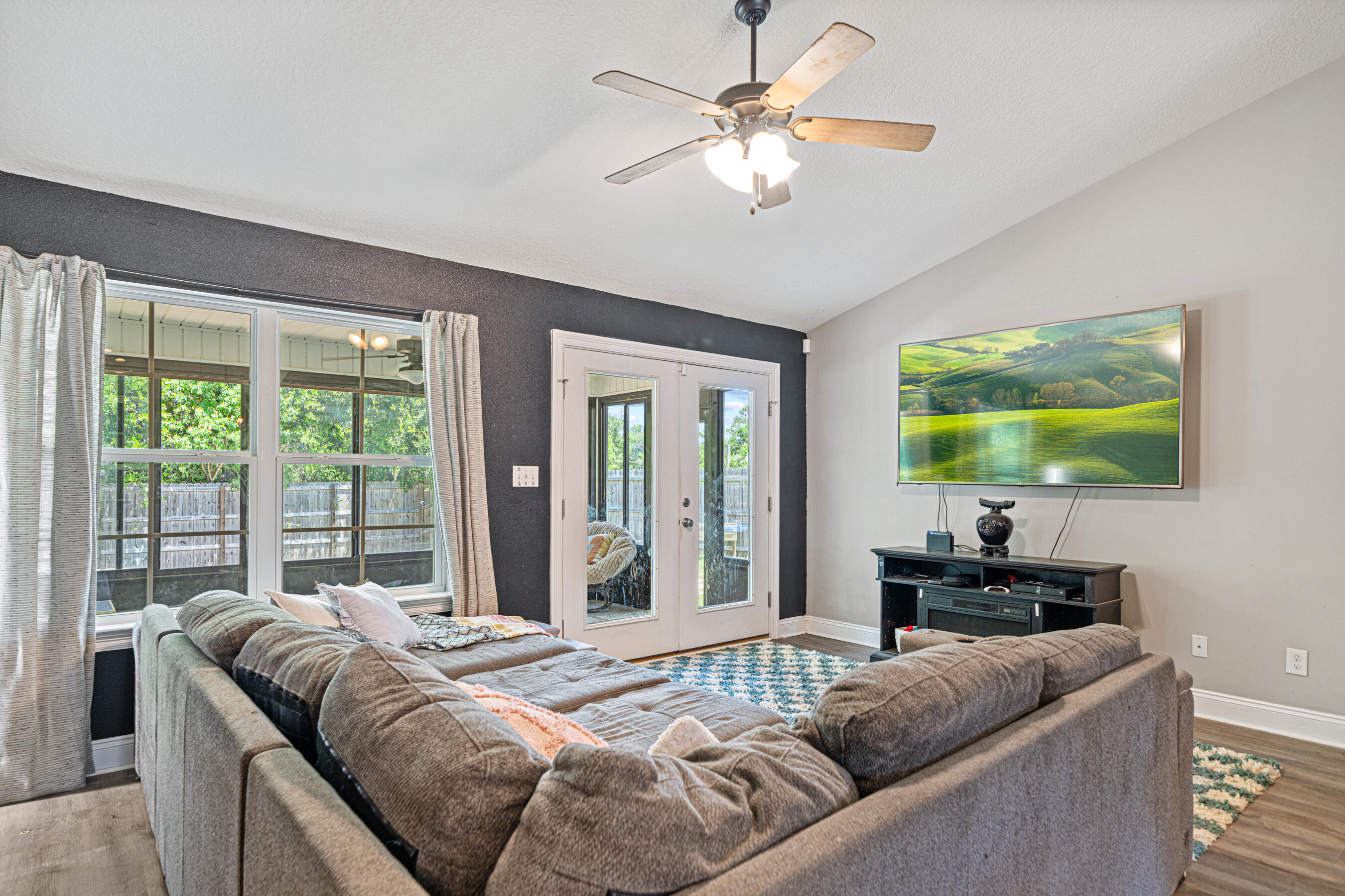 EAST BAY HEIGHTS - Residential