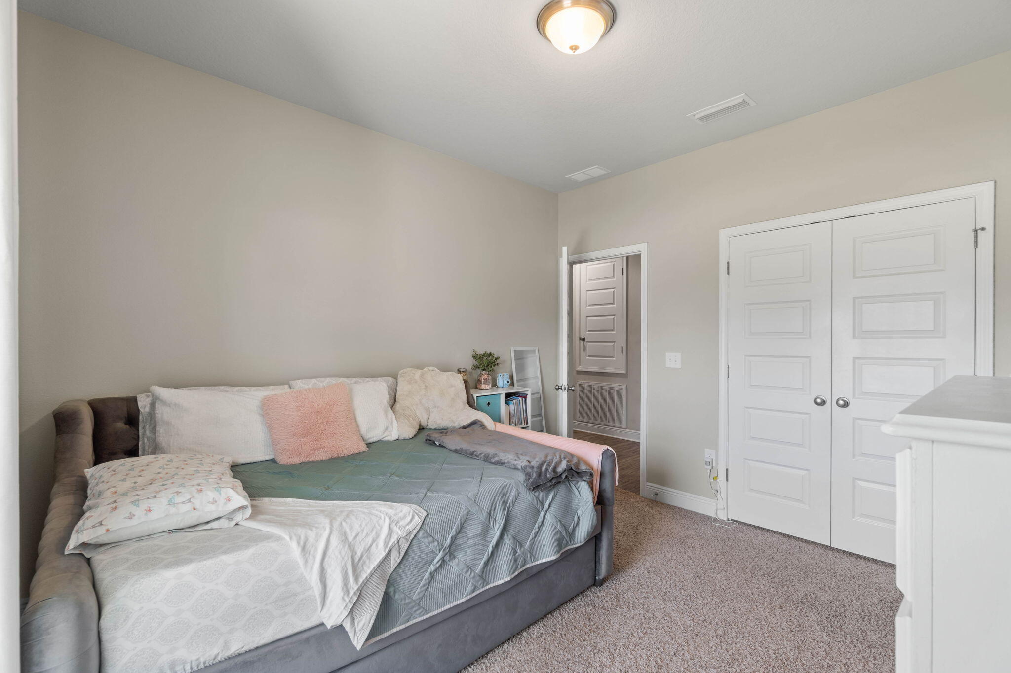 TREASURE ISLE ESTATES - Residential