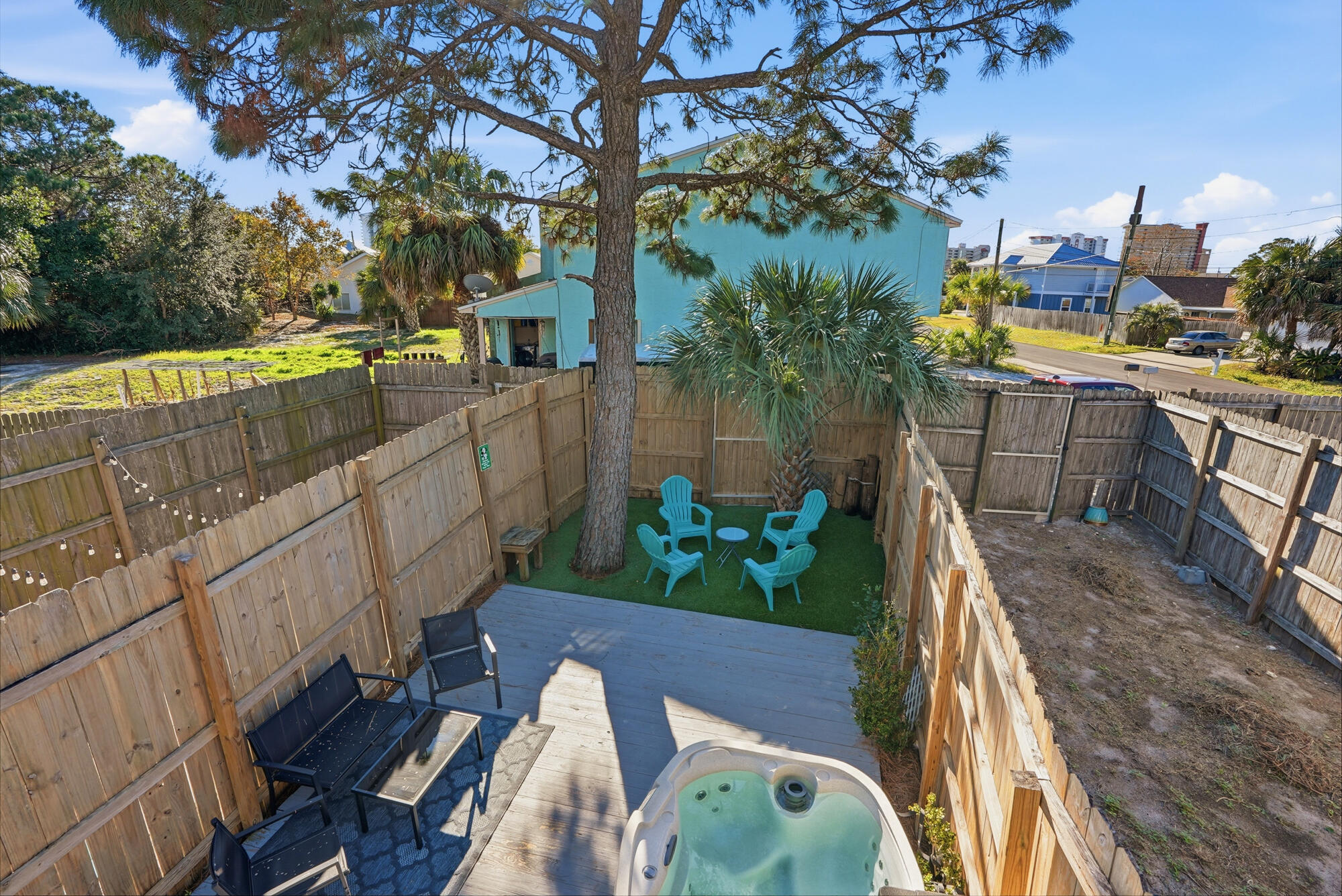 HOLIDAY BEACH UNIT 8 - Residential