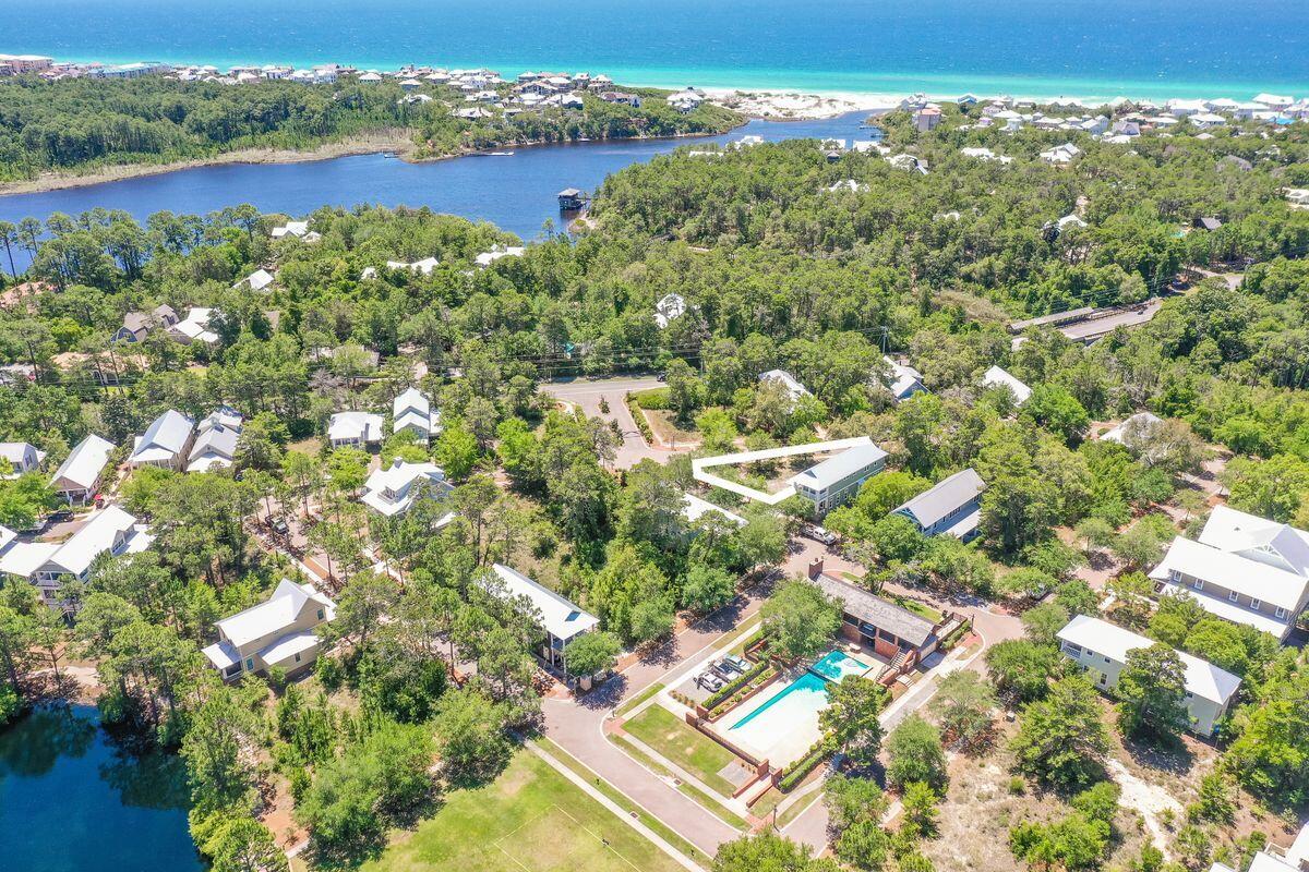 FOREST LAKES - Land