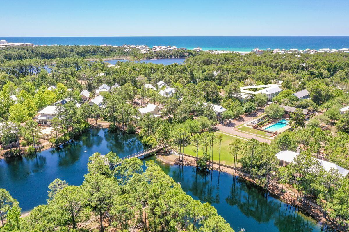 FOREST LAKES - Land