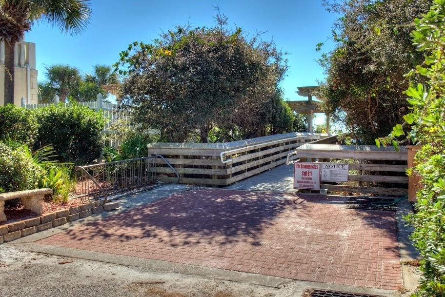 GROVE BY THE SEA - Residential