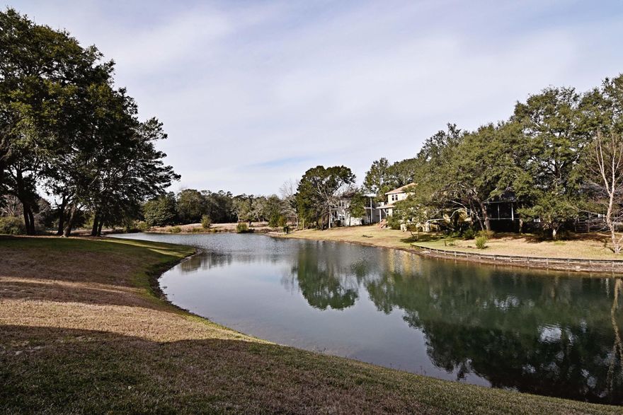 Great location with the convenience of a 1st floor, END UNIT, 2bed/2bath, 1374 sq/ft, in the lovely Lakeside Village Condominiums of Bluewater Bay! Spacious rooms with 2 full baths. 2 covered patios accessed from living area and master bedroom with beautiful lakefront views. Ready for a new buyer's updates and personal touches! HOA includes water/trash/sewer. Schedule a showing today!