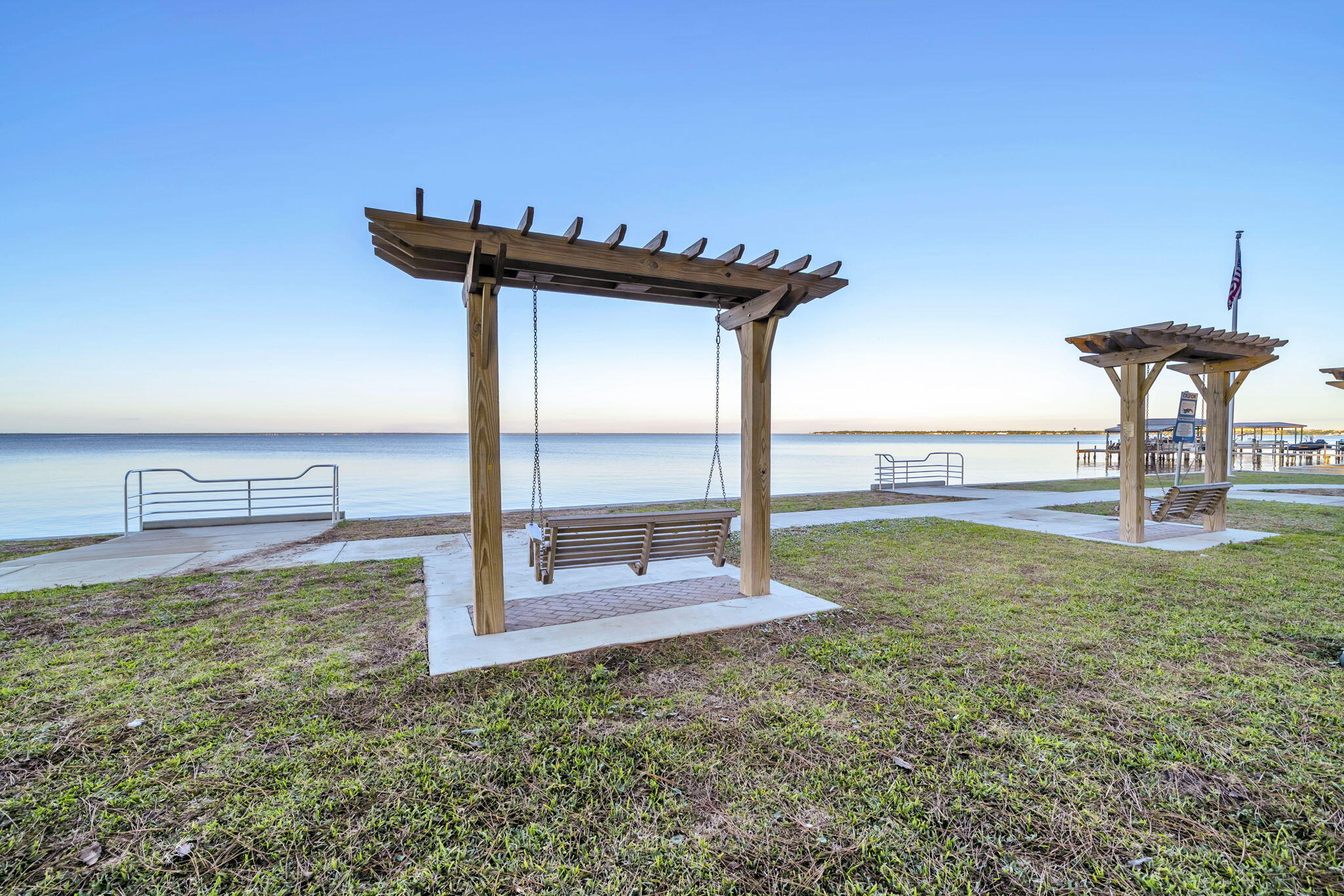 BAY BRIDGE LANDING PH 2 - Residential