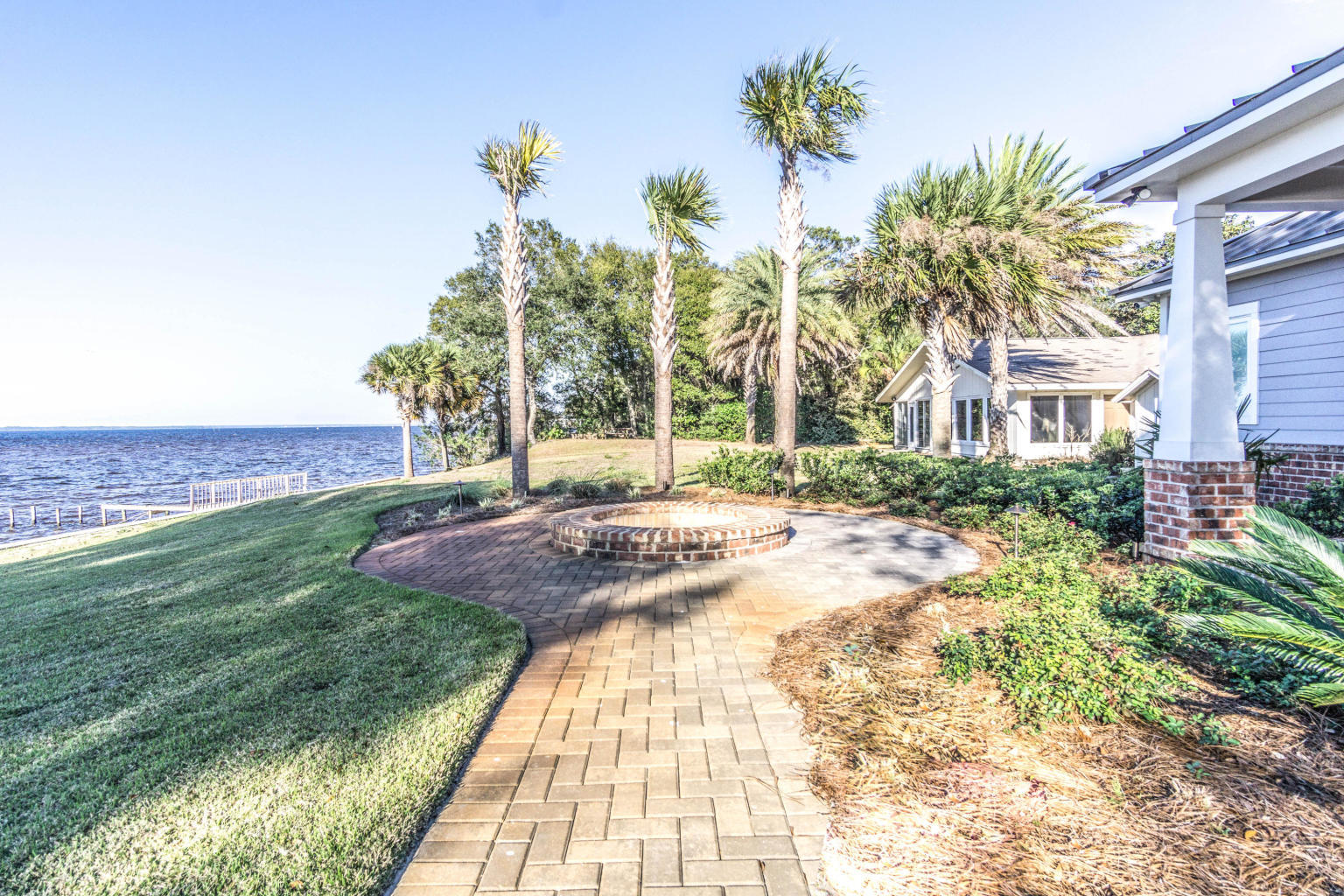 DESTIN MORENO POINT - Residential