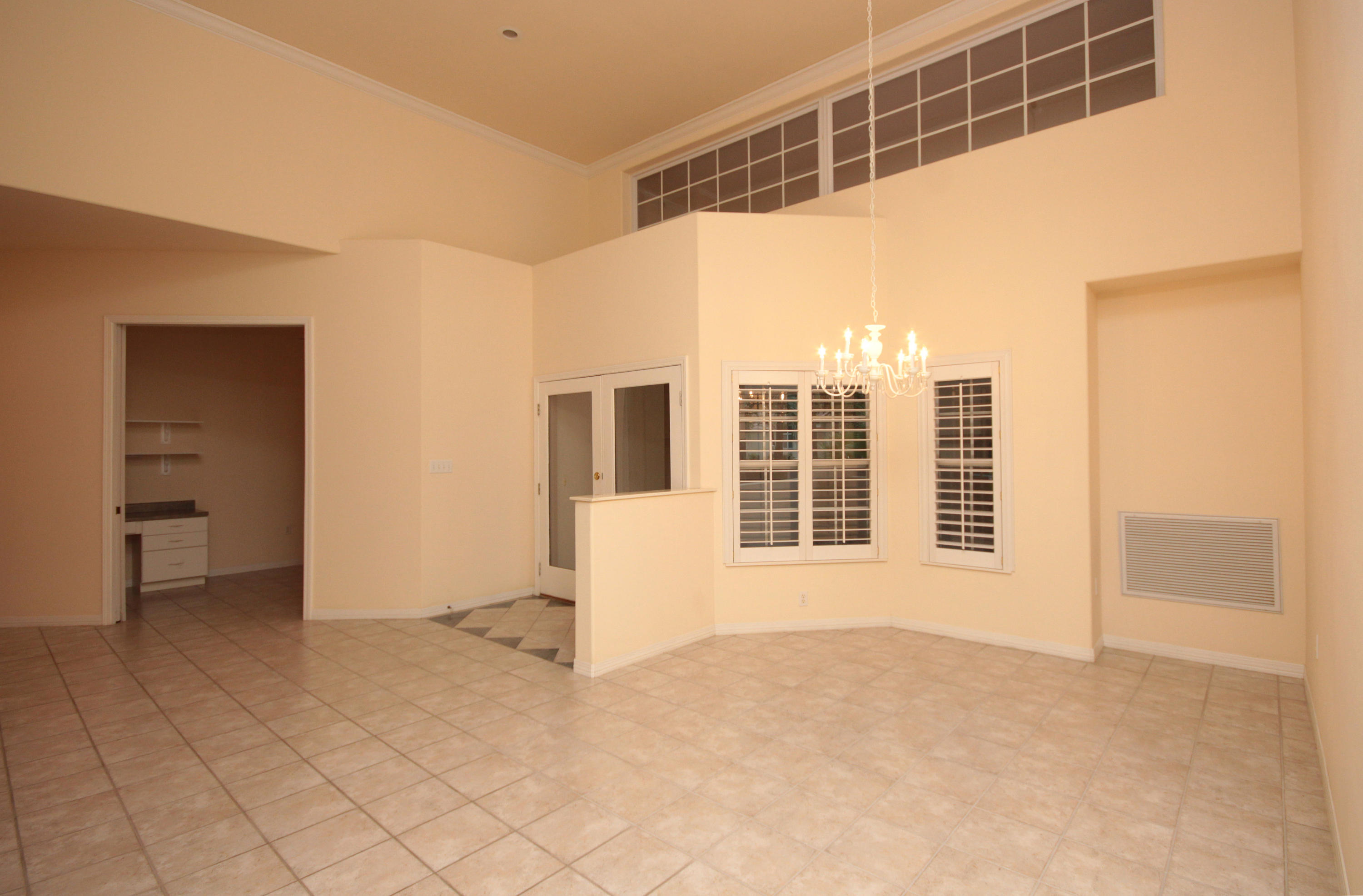 BAYTOWNE AVE EAST - Residential