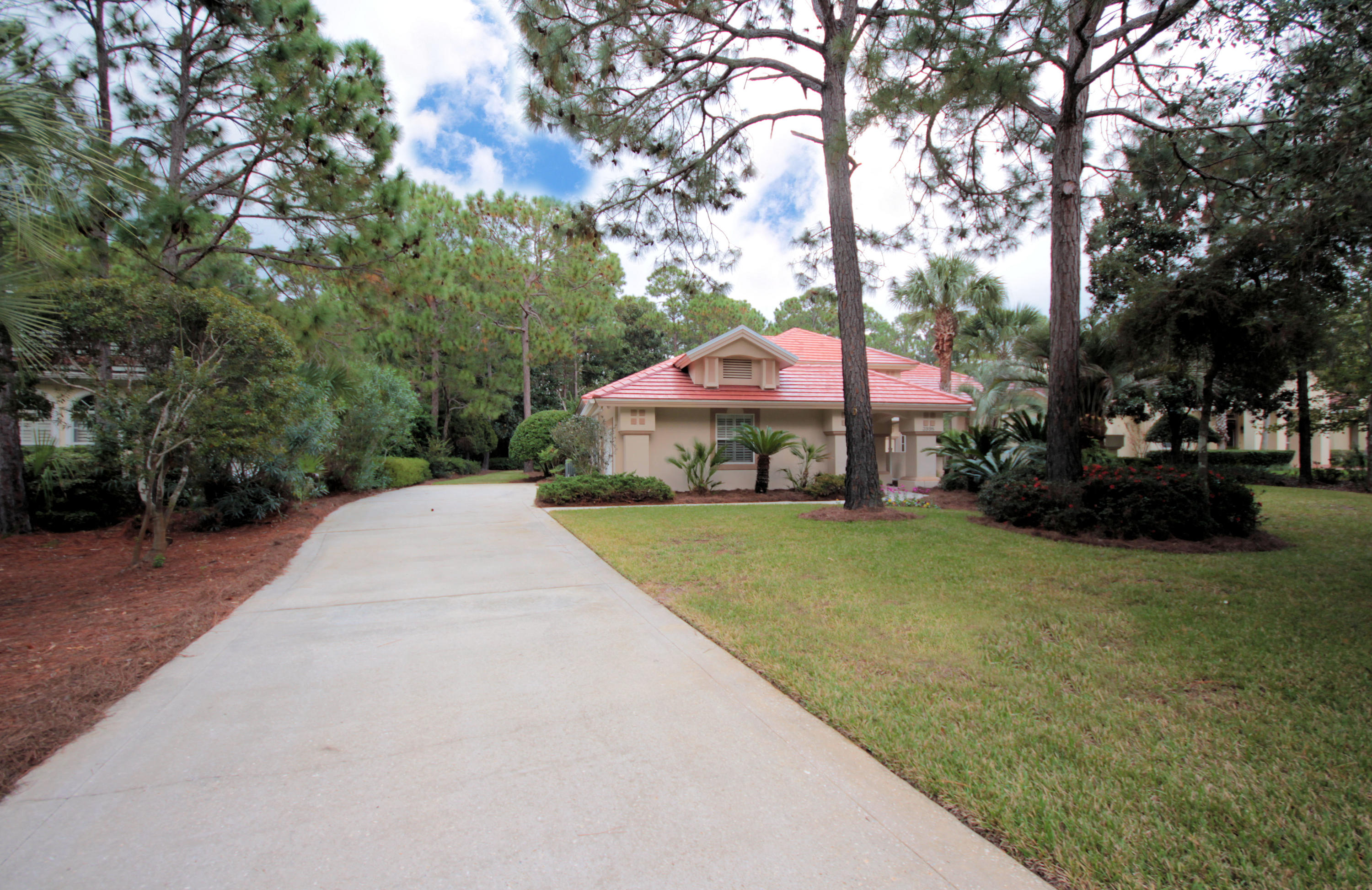 BAYTOWNE AVE EAST - Residential