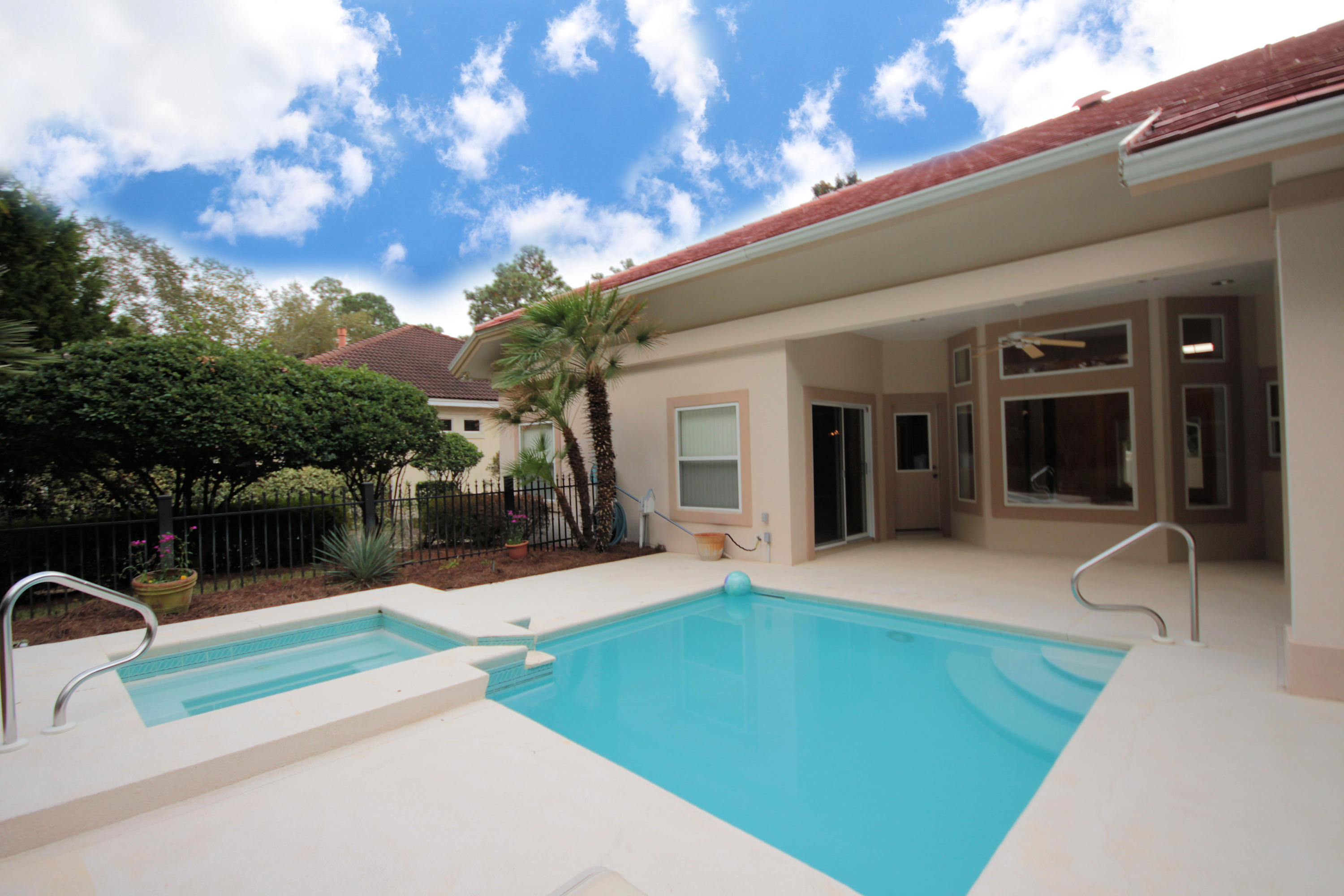 BAYTOWNE AVE EAST - Residential