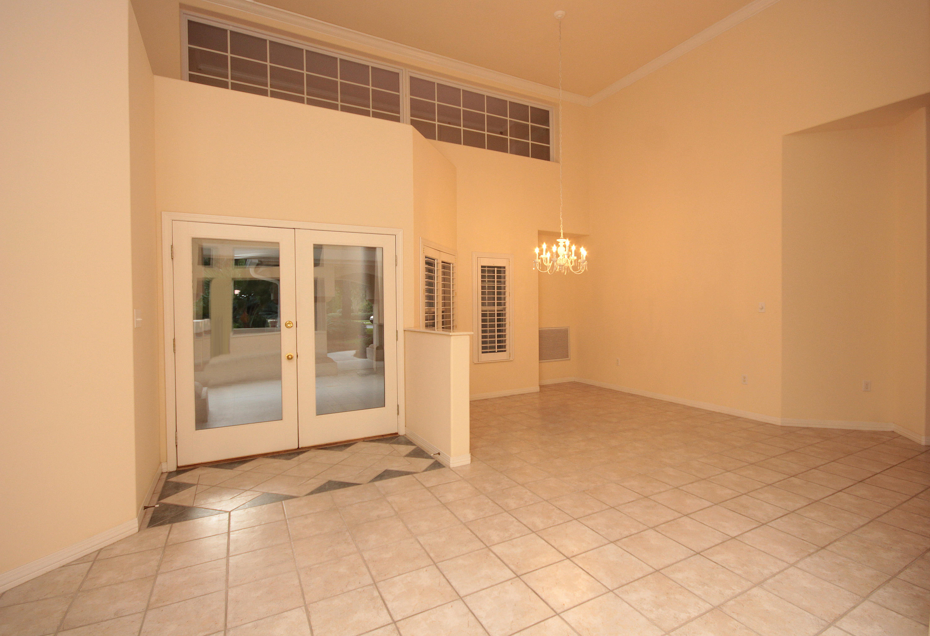 BAYTOWNE AVE EAST - Residential