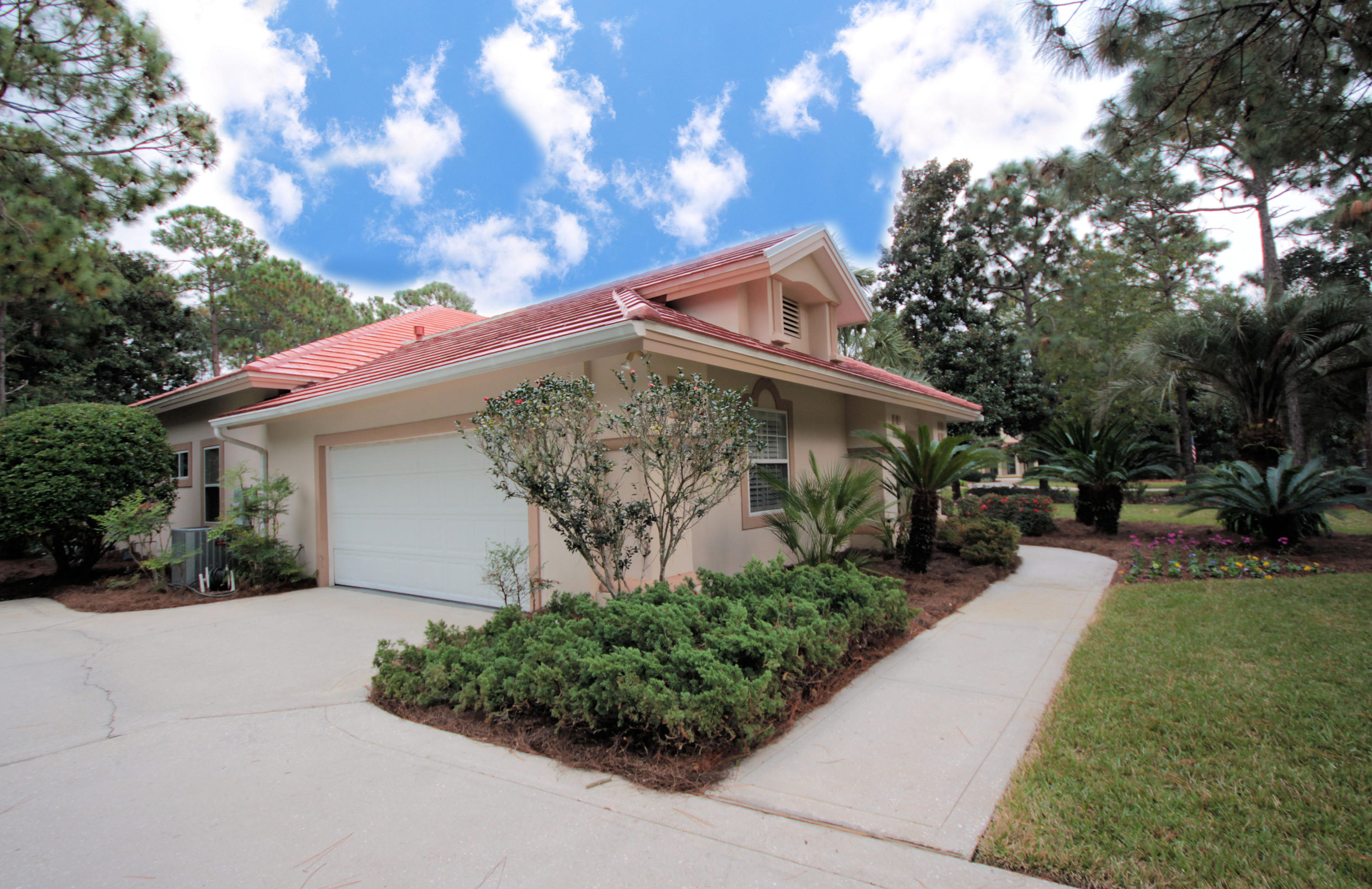 BAYTOWNE AVE EAST - Residential