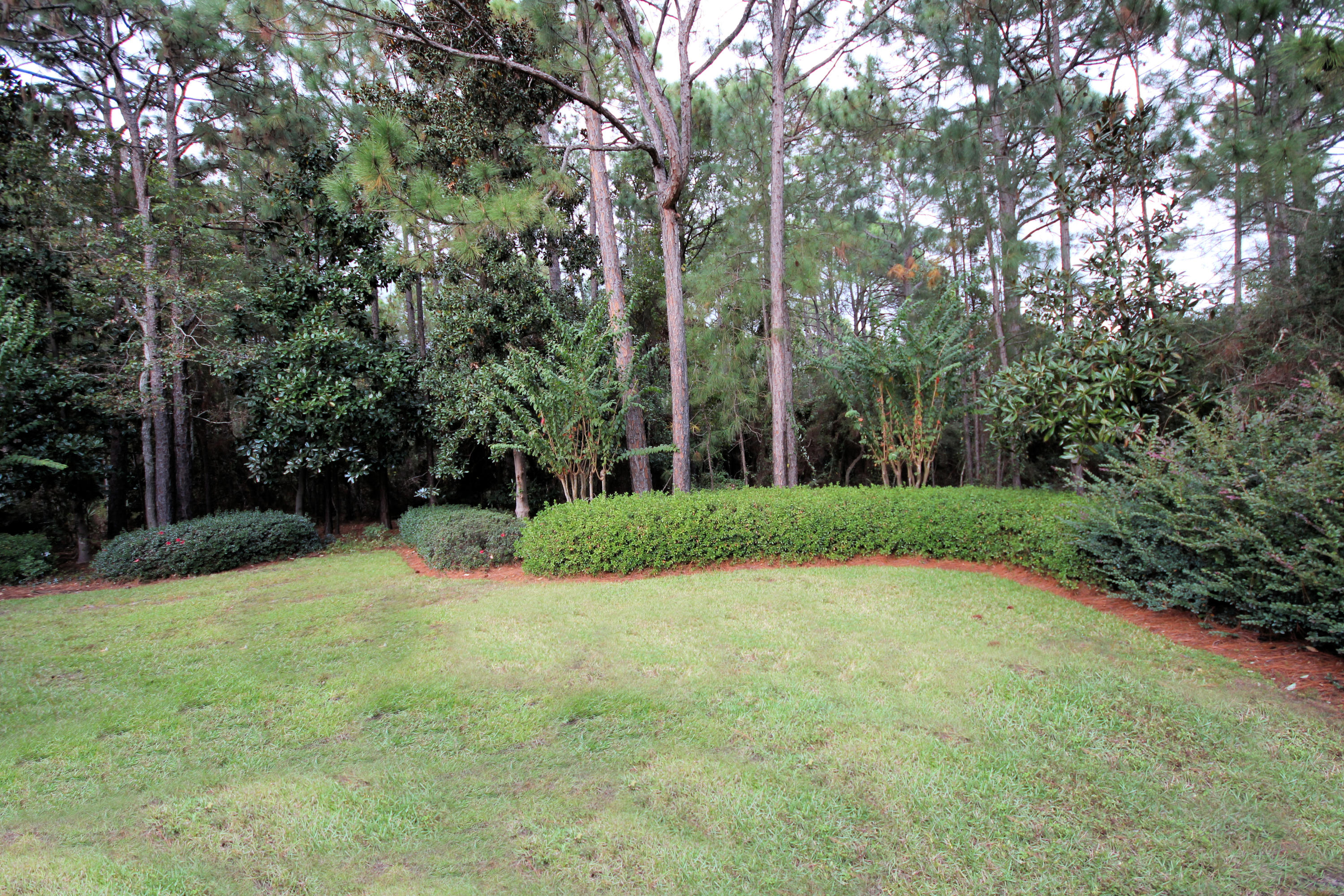 BAYTOWNE AVE EAST - Residential