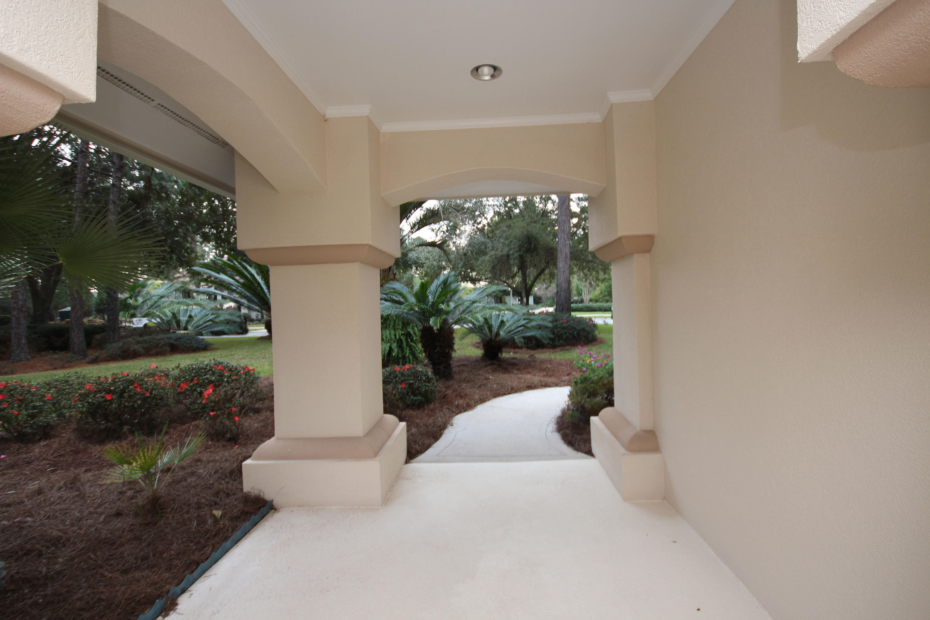 BAYTOWNE AVE EAST - Residential