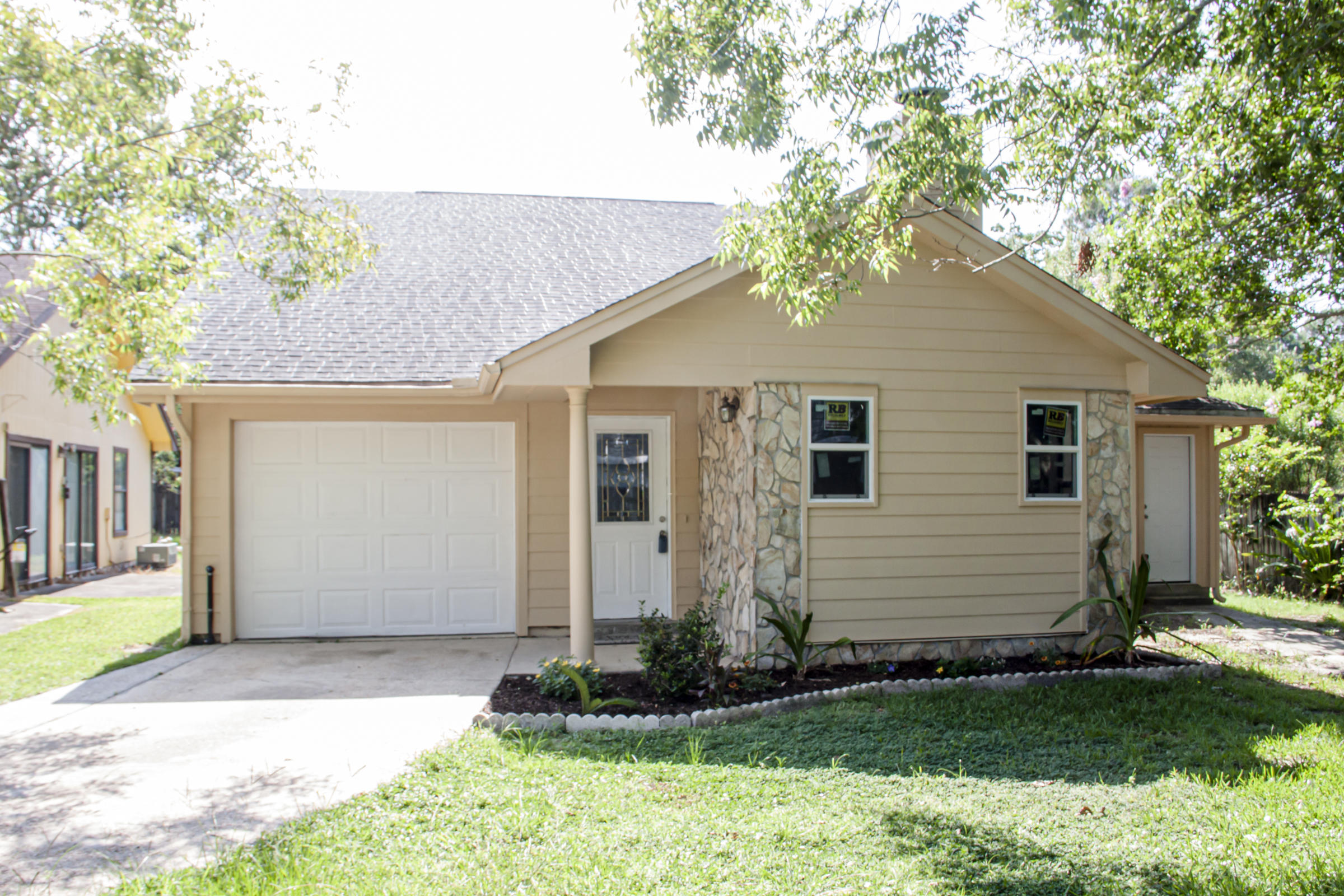 Hidden Trail Ph I - Residential Lease