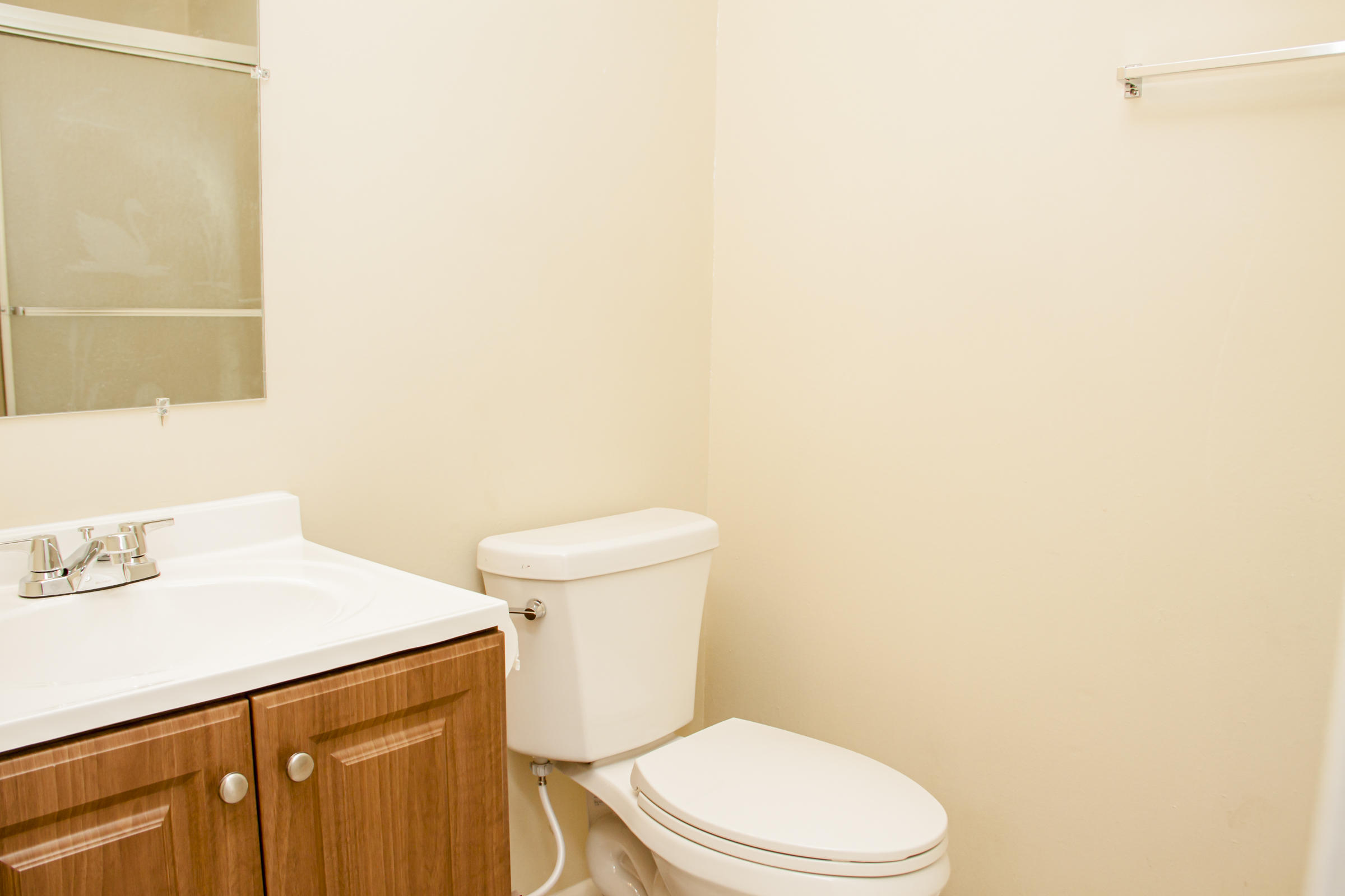 Hidden Trail Ph I - Residential Lease