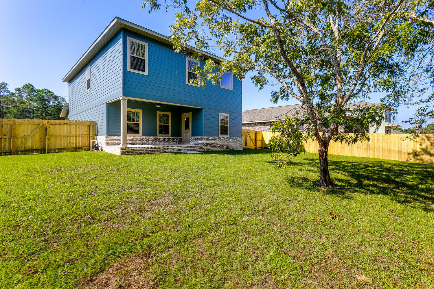 Rocky Shores - Residential