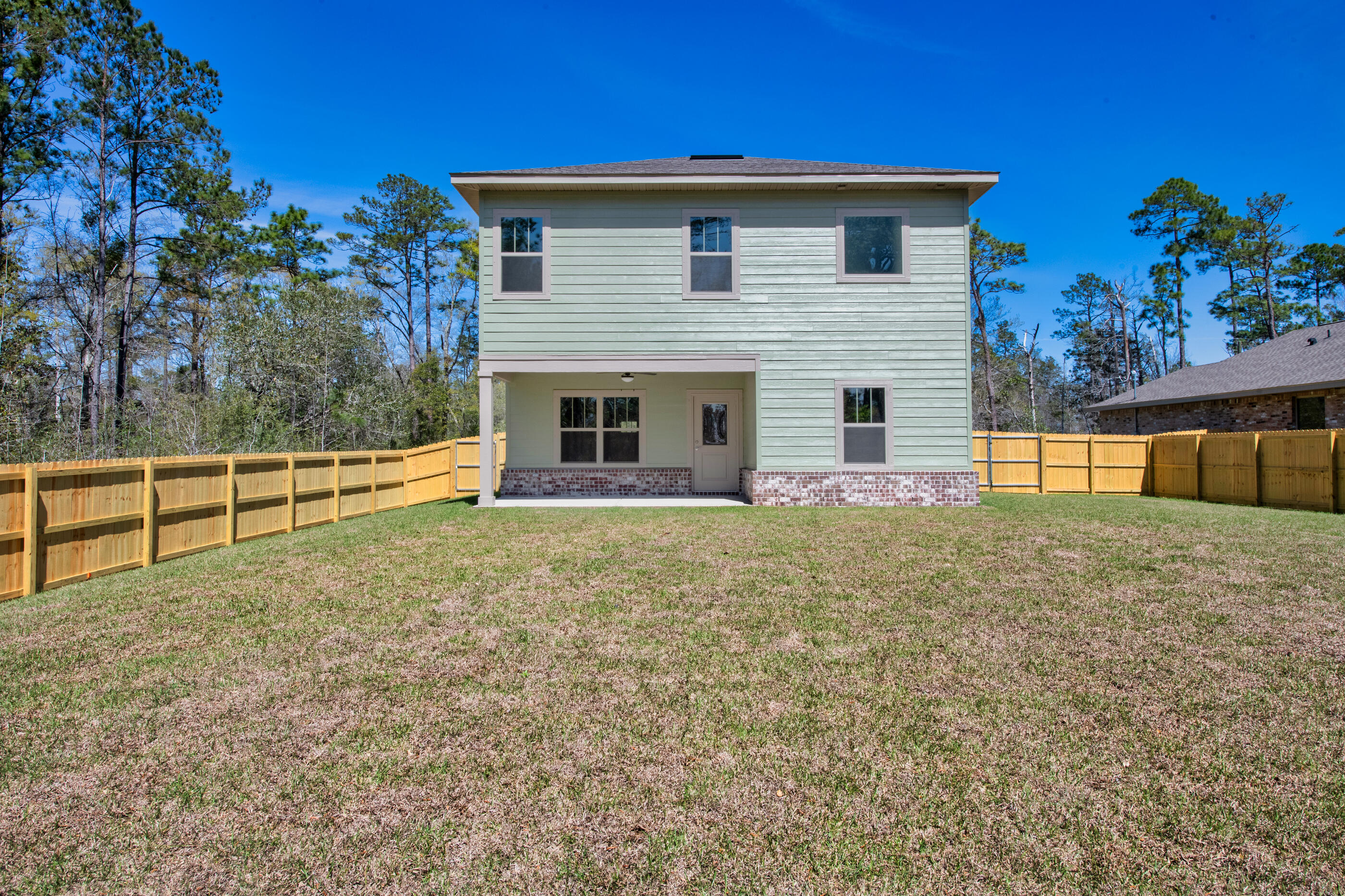 Rocky Shores - Residential