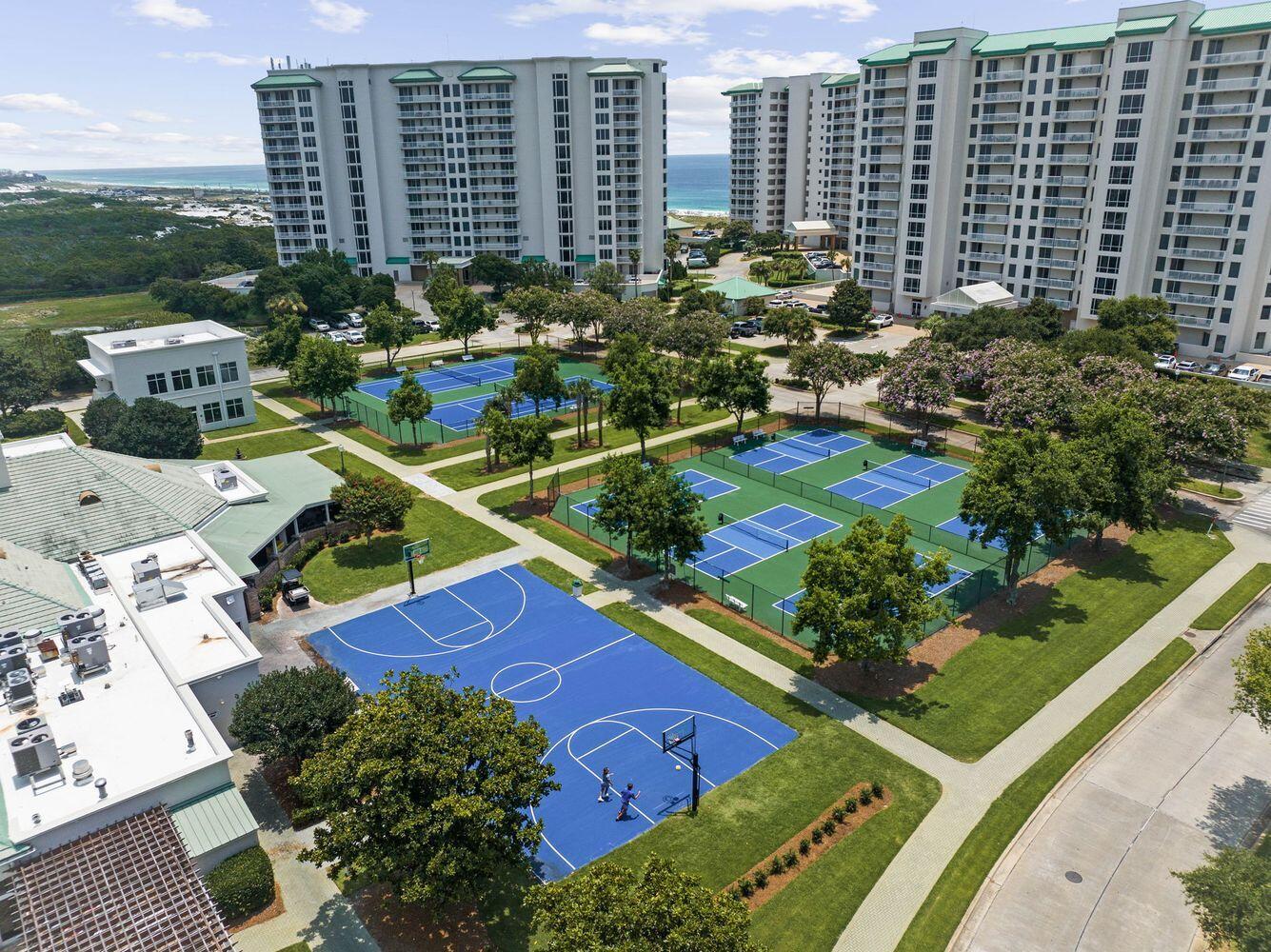 ST. CROIX AT SILVER SHELLS - Residential