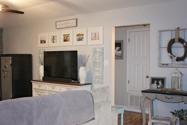 SANDALWOOD - Residential