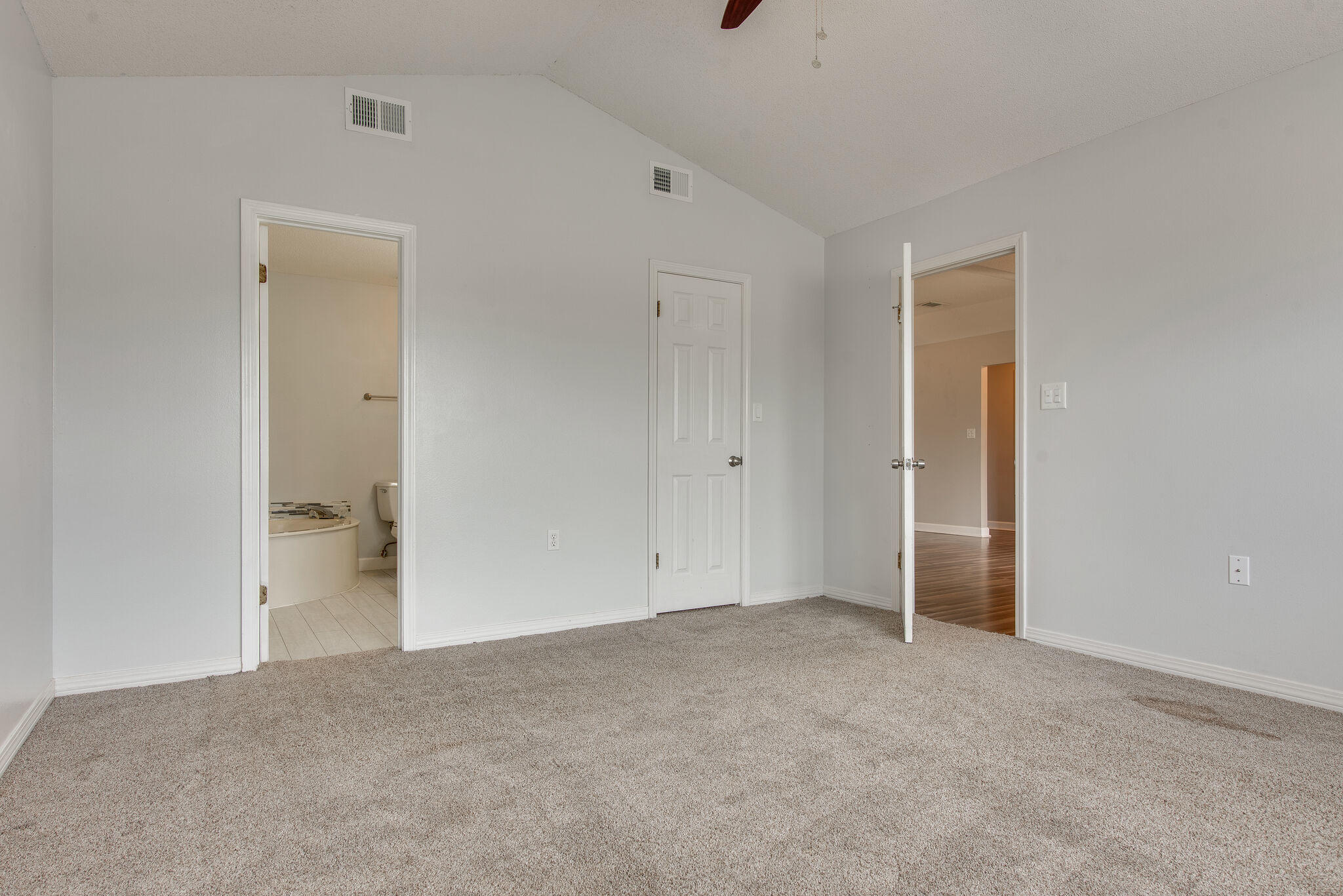 SANDALWOOD - Residential