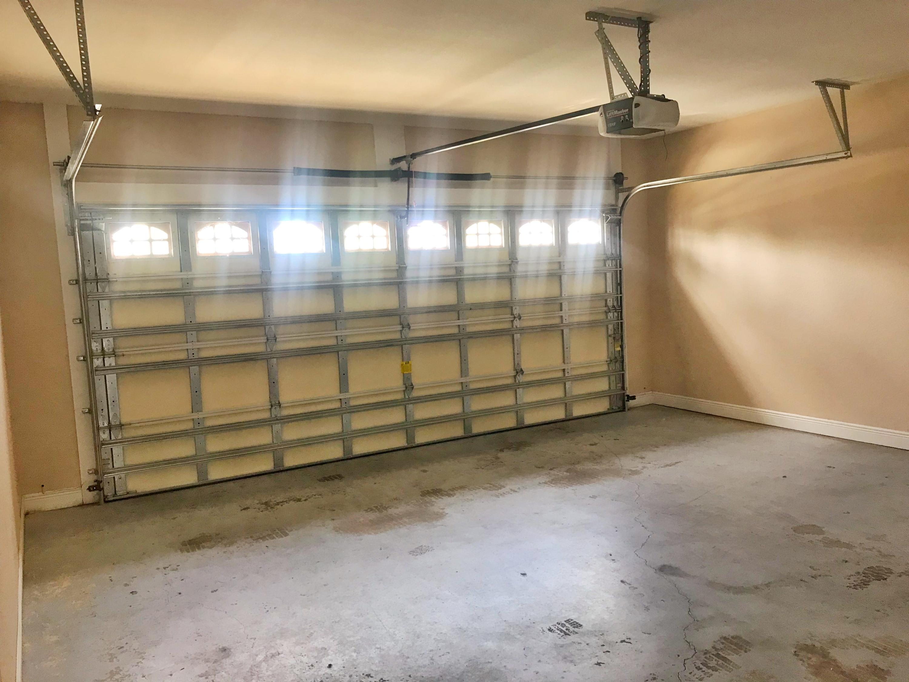 DIAMOND LAKES - Residential Lease