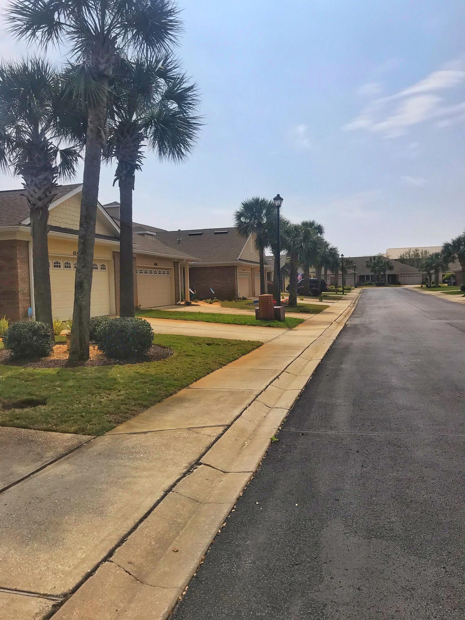 DIAMOND LAKES - Residential Lease