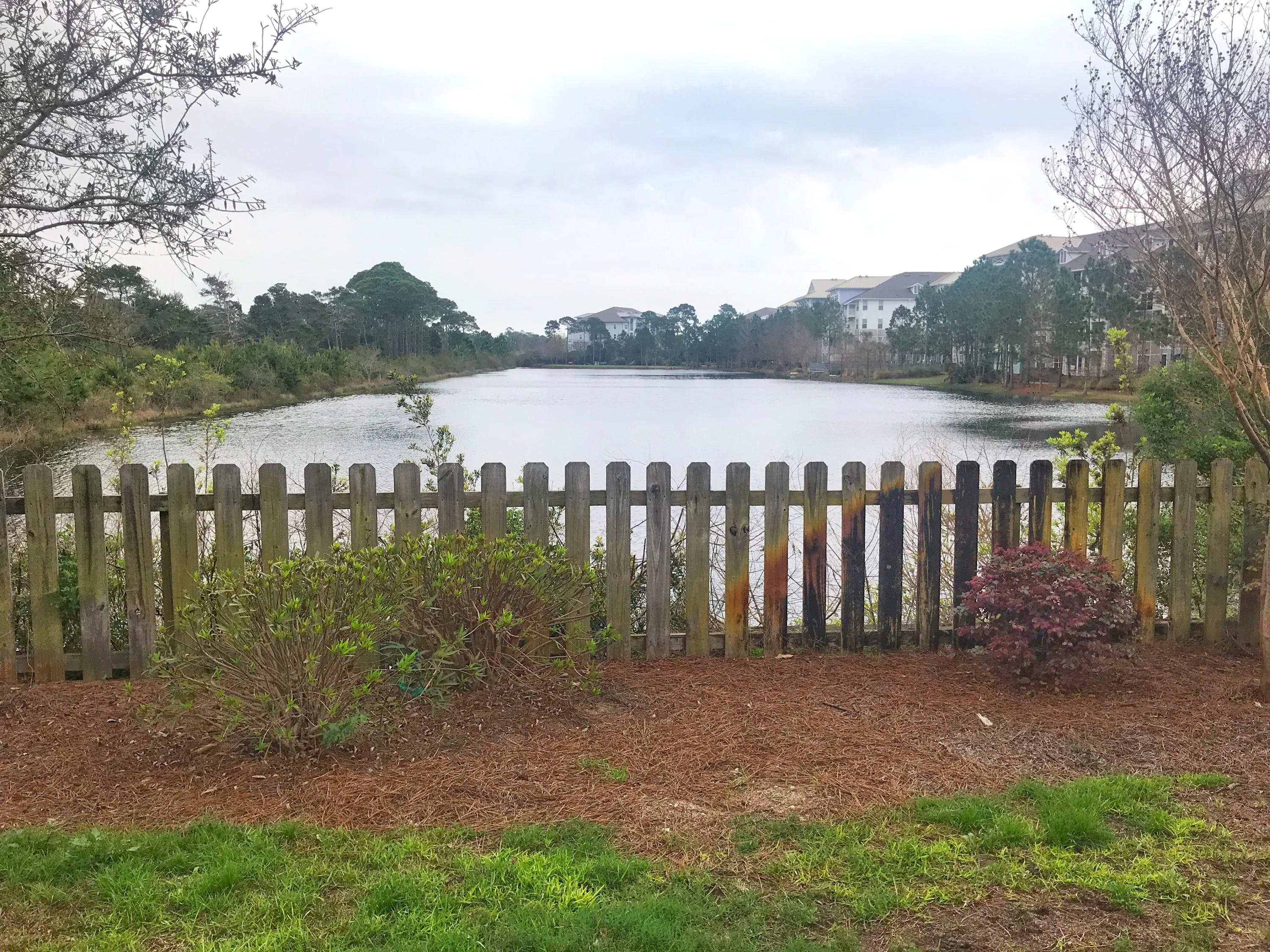 DIAMOND LAKES - Residential Lease