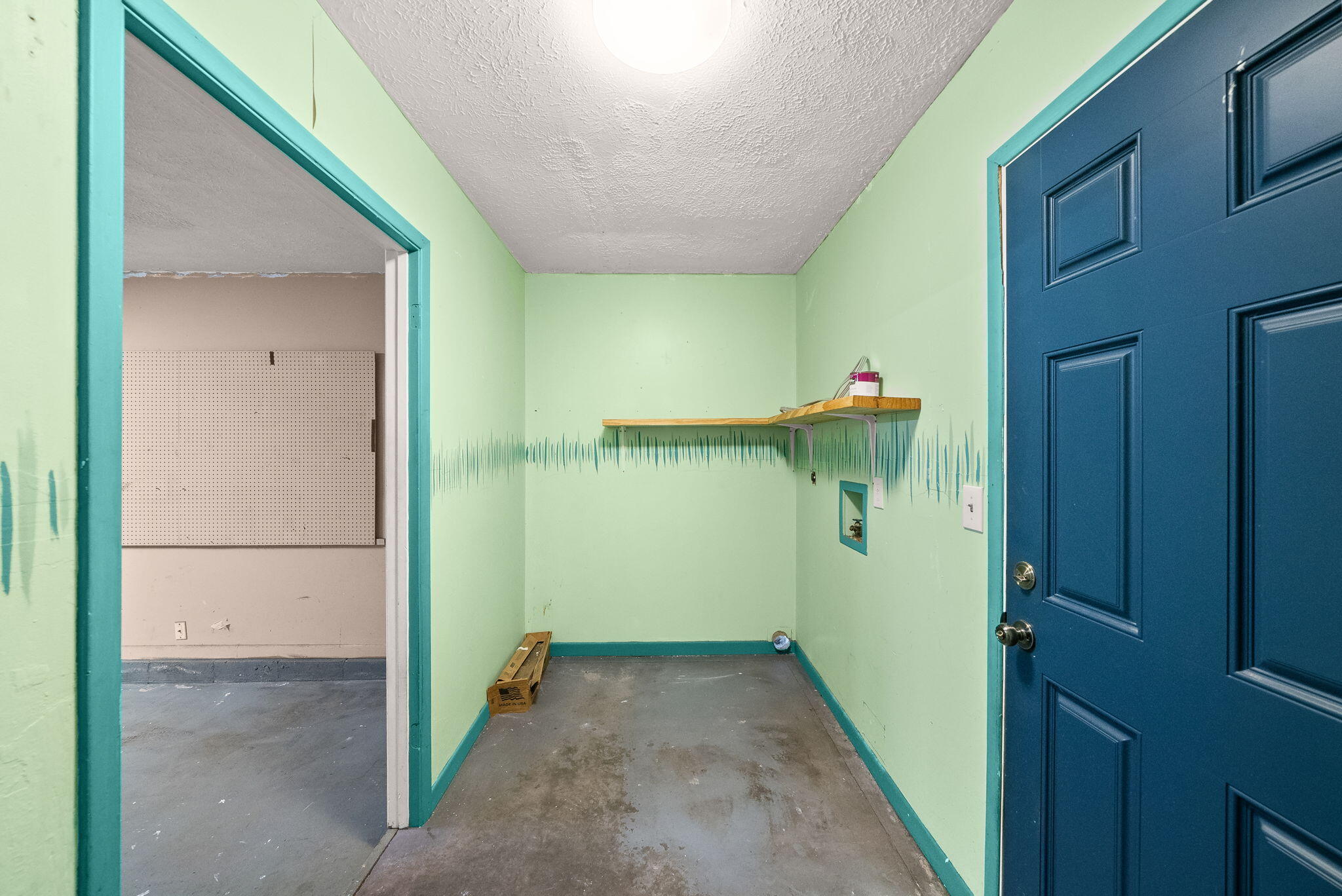 NO RECORDED SUBDIVISION - Residential