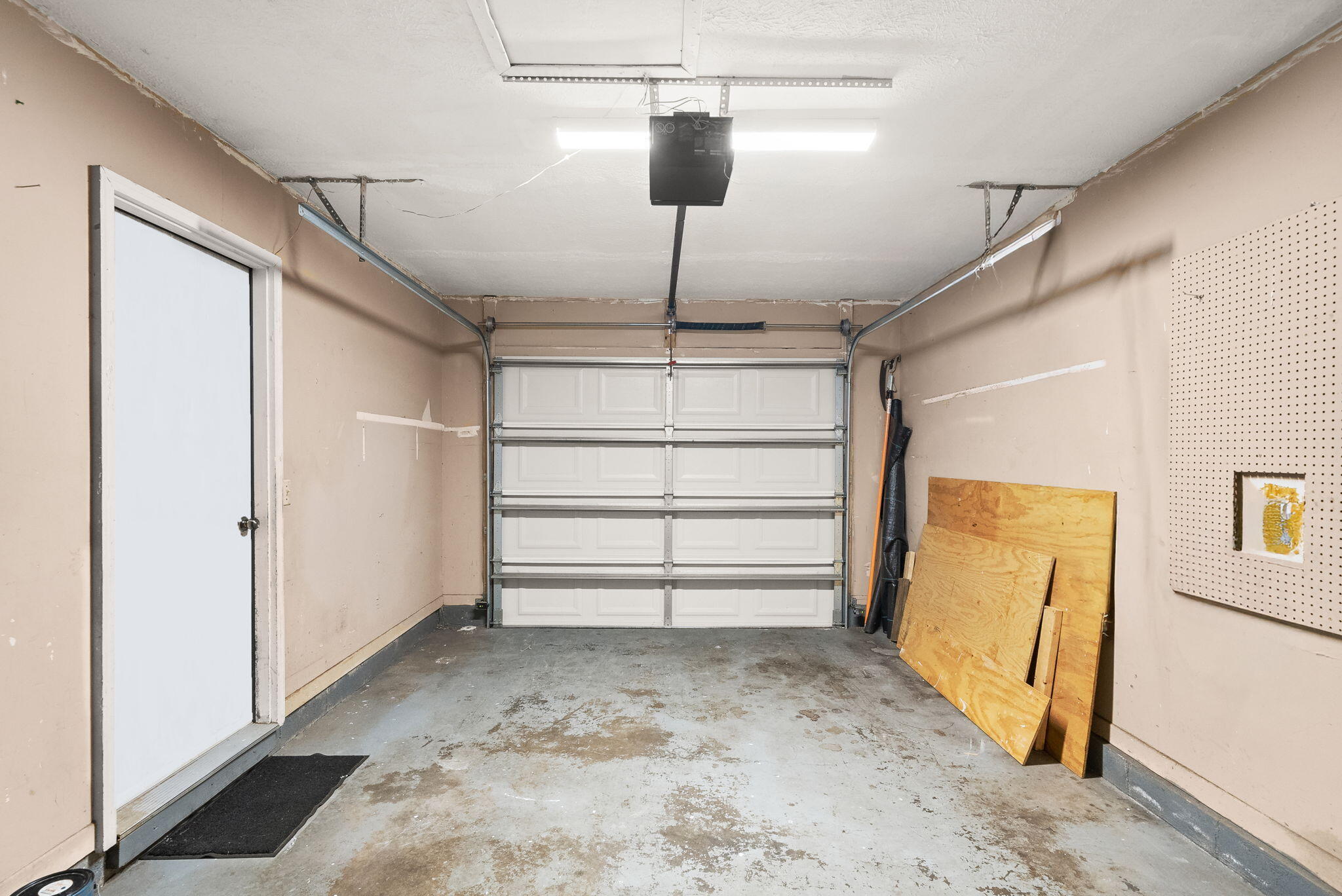 NO RECORDED SUBDIVISION - Residential