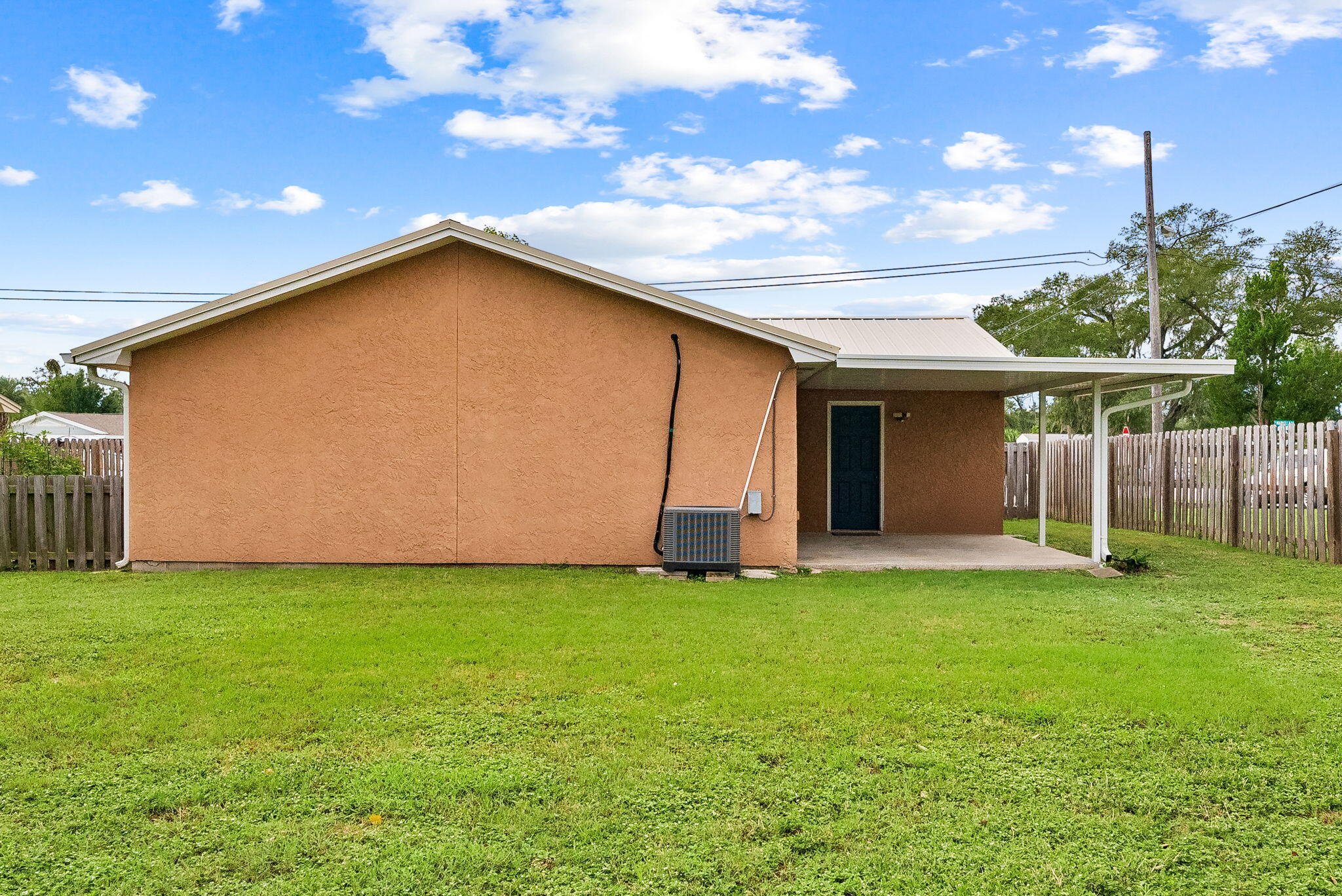 NO RECORDED SUBDIVISION - Residential